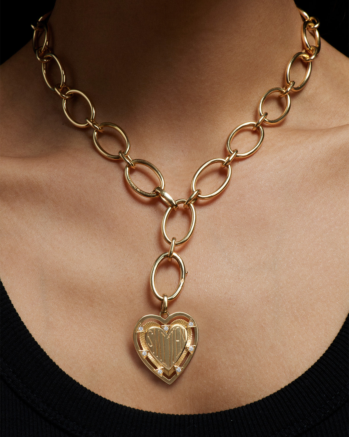 Stylish Oval Link Chain Necklace for Women - Trendy Gold & Silver Layering Necklace Jewelry Gift for Her - Perfect for Casual, Office & Date Night Outfits