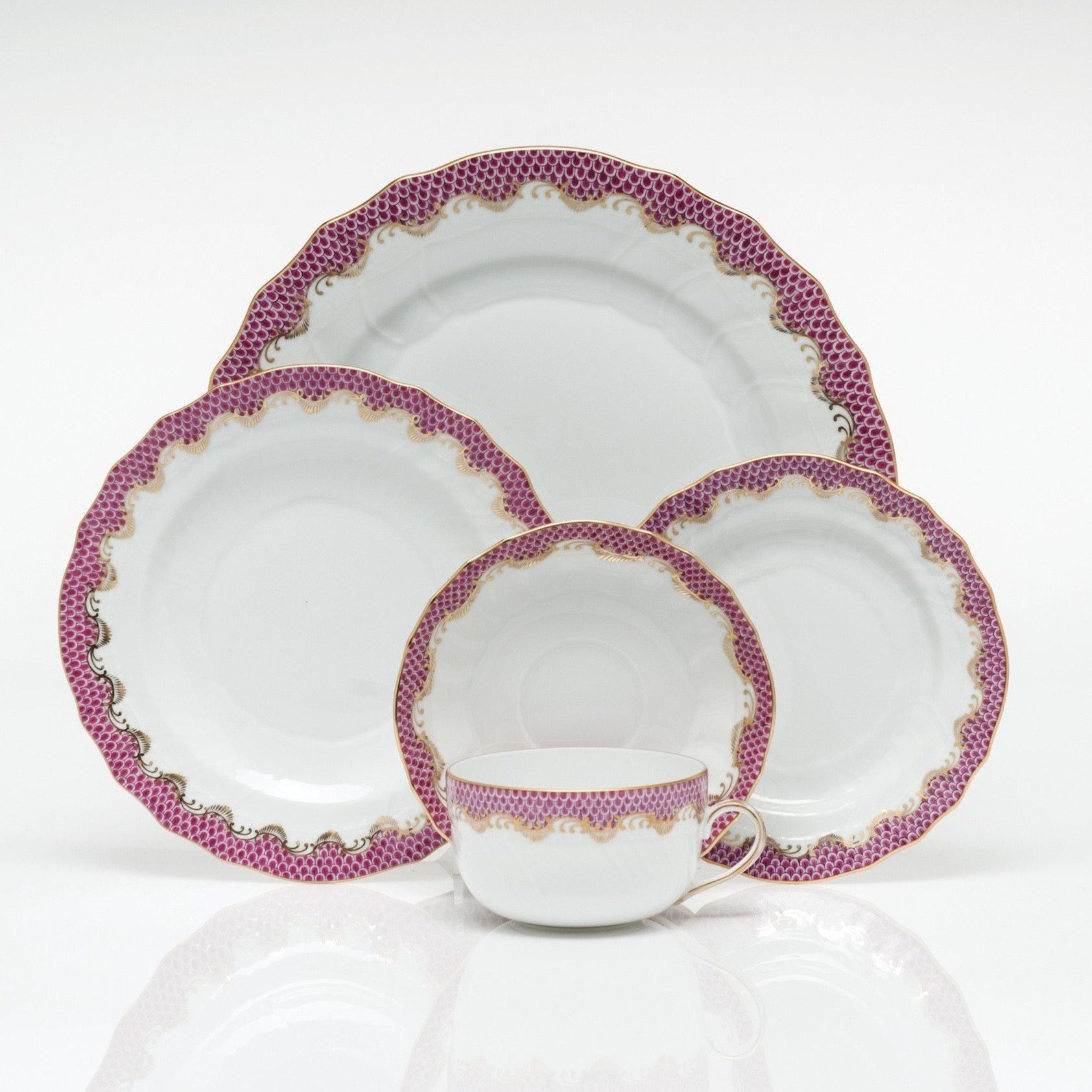 Pink Fish Scale Design Ceramic Dinner Plate Set - Elegant Tableware for Home Dining, Parties, and Special Occasions