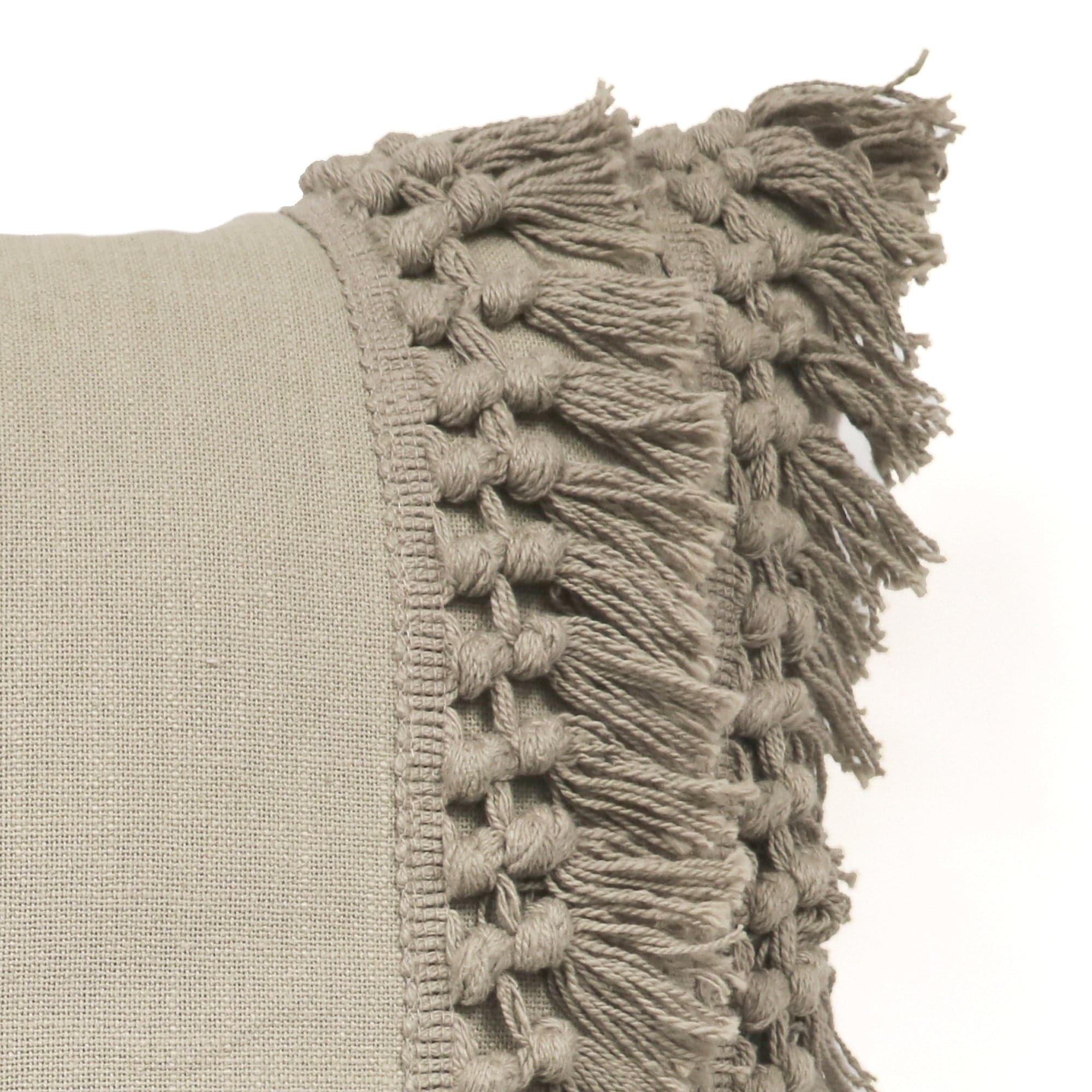 Modern Tassel Decorative Pillow - Bohemian Style Throw Cushion for Sofa, Bed & Home Decor - Perfect for Living Room, Bedroom & Nursery Accents