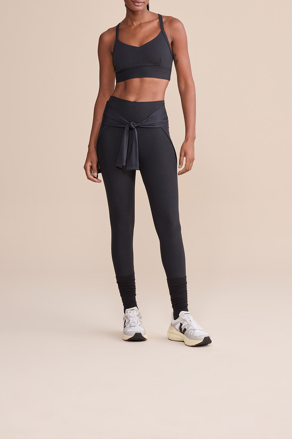 Action Hip Cover - Comfortable & Stylish Waist Support for Active Lifestyles - Perfect for Running, Yoga, and Workouts