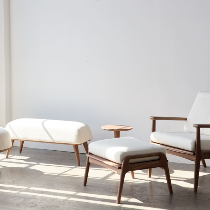 Stylish Upholstered Bench with Storage - Modern Tufted Seat for Bedroom, Living Room & Entryway - Perfect for Extra Seating & Home Decor