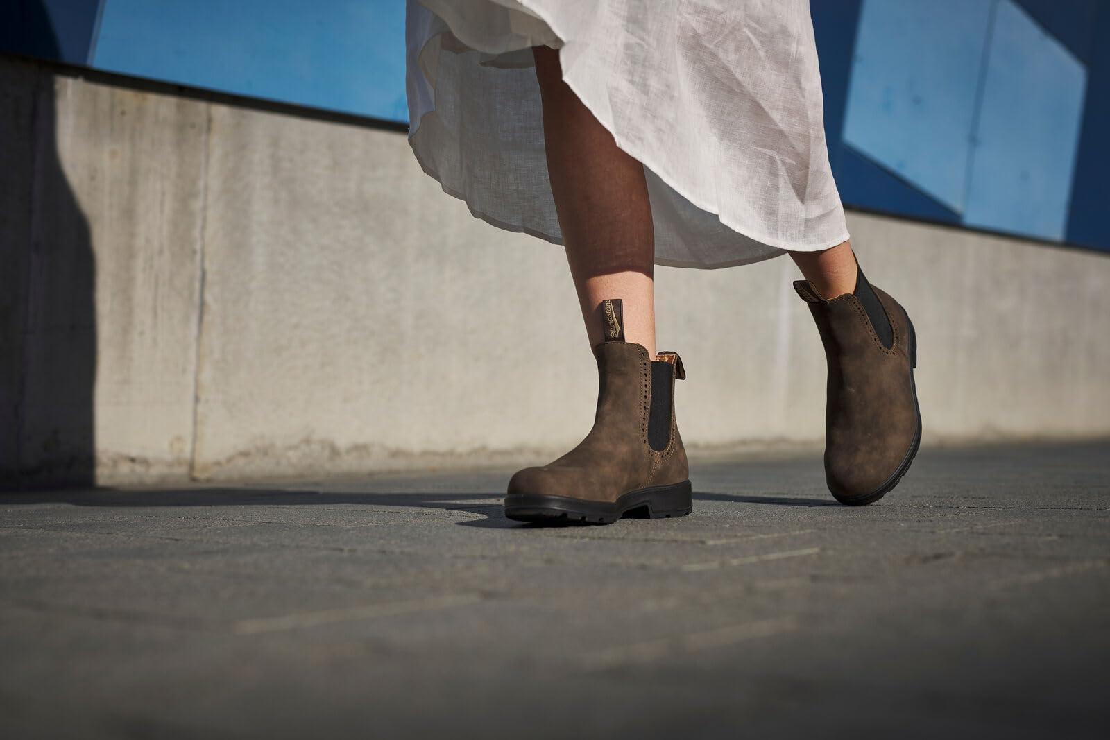 Blundstone Women's High Top Chelsea Boots - Waterproof Leather Ankle Boots for Walking, Hiking & Outdoor Activities