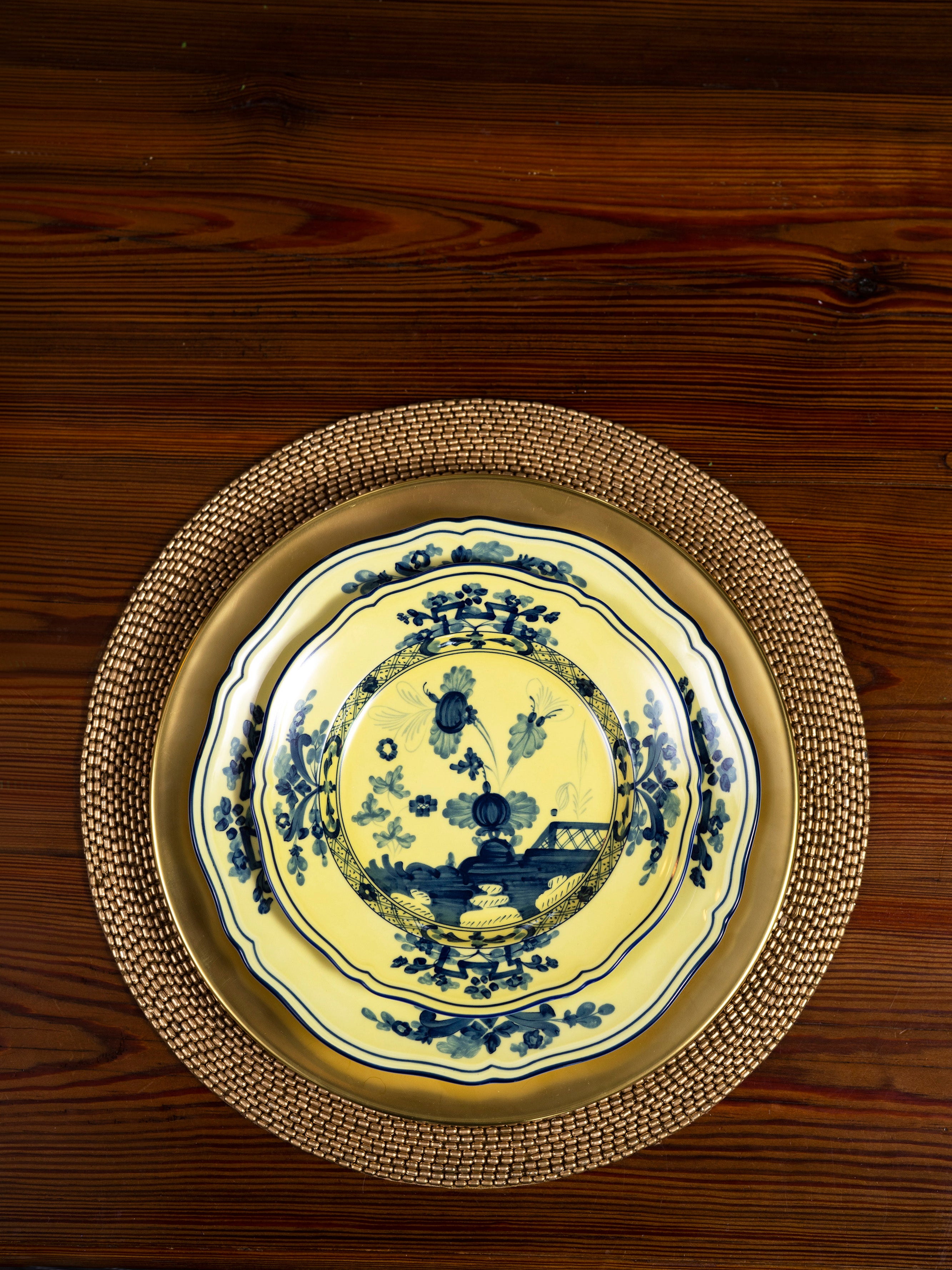 Oriente Italiano Ceramic Soup Bowl - Handmade Italian Pasta Bowl for Soup, Salad & Pasta - Perfect for Dining, Entertaining & Italian Cuisine Lovers