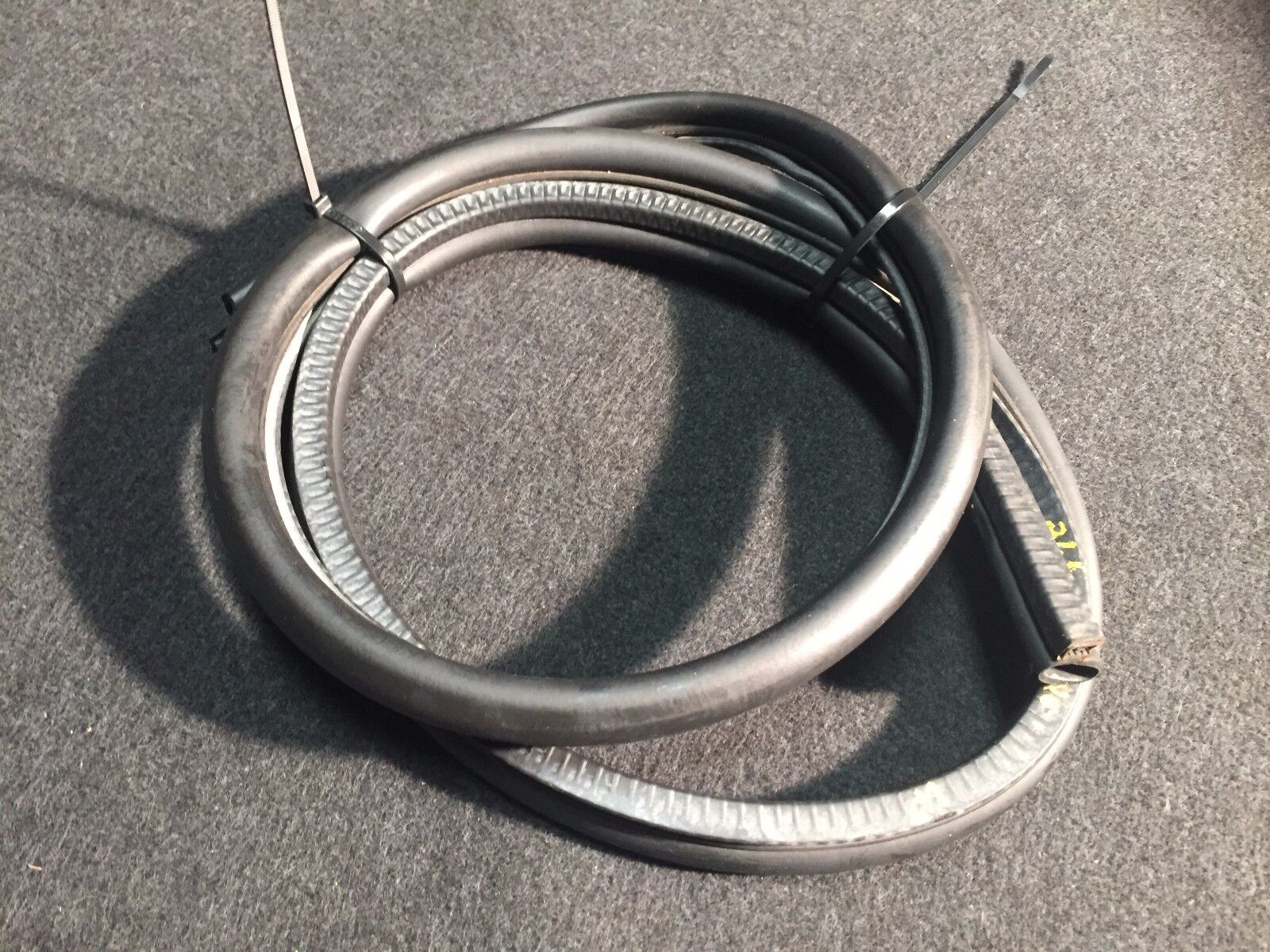 02 03 04 05 BMW 745i 745Li E65 E66 Hood Weatherstrip Seal OEM Replacement - Perfect Fit for Wind Noise Reduction & Weather Protection