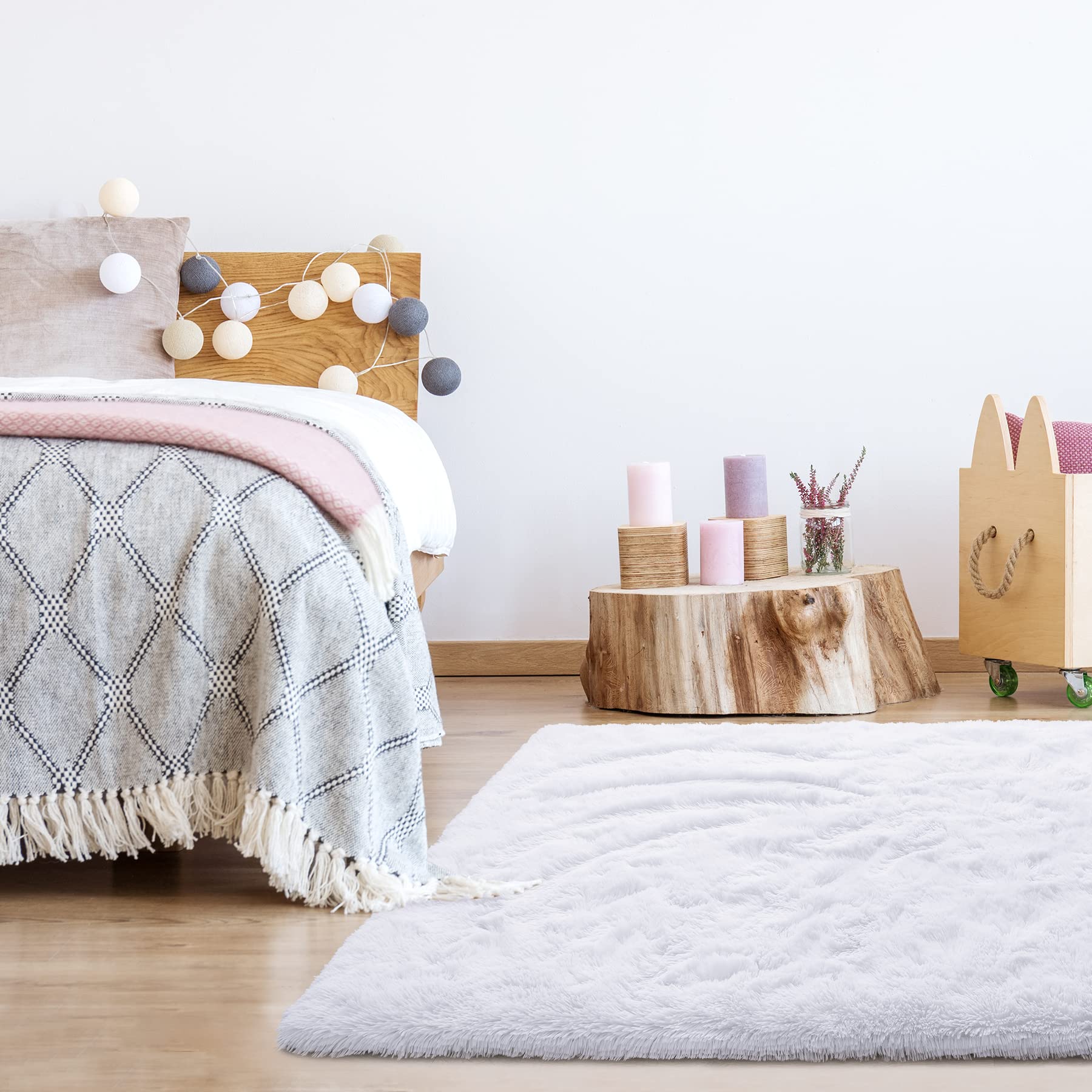 Noahas Fluffy Shaggy Rug 4x5.3 Feet - Ultra Soft Plush Fuzzy Bedroom Rug for Kids Room, Nursery, Living Room - Cozy Home Decor for Play Areas, Bedside & Relaxation Spaces - White