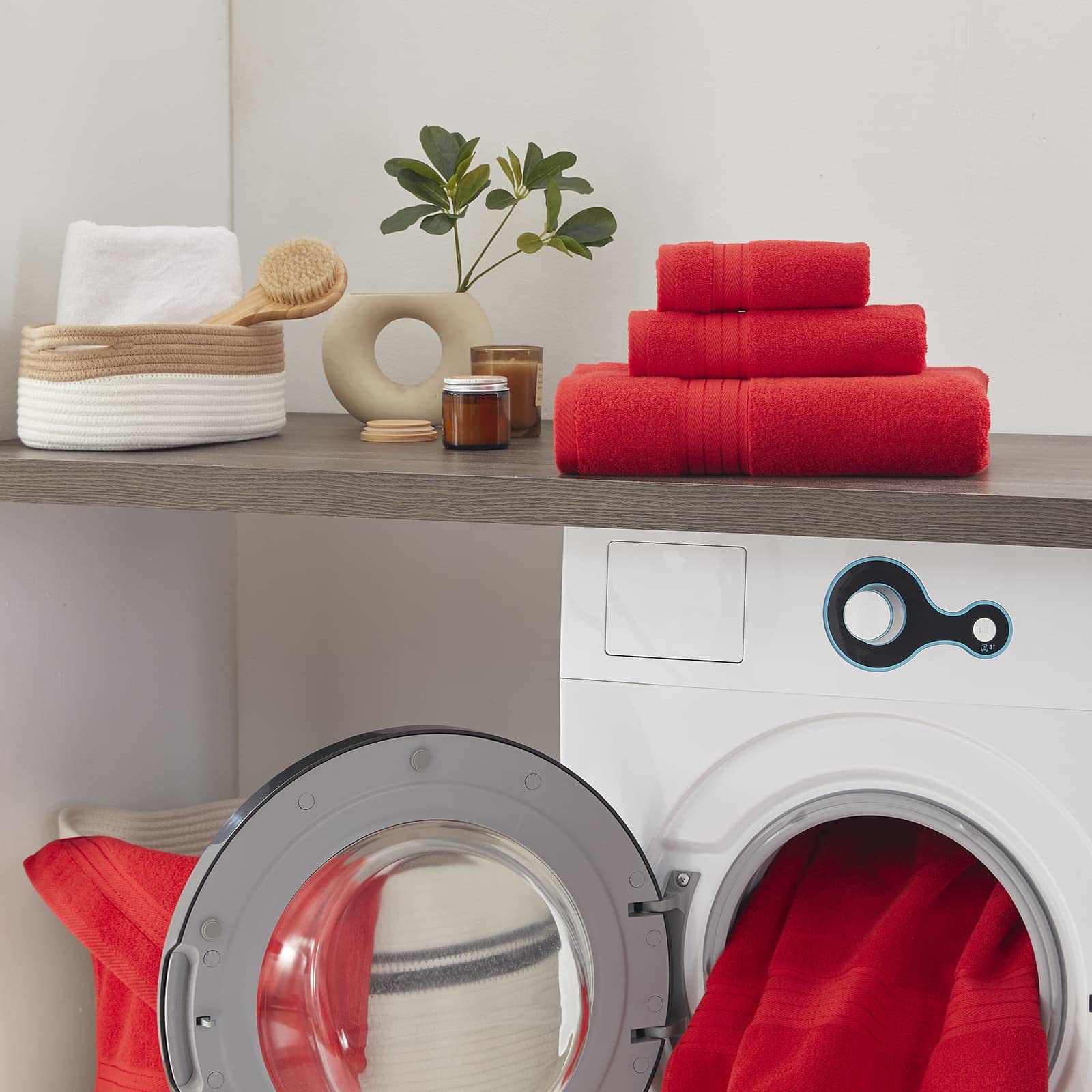 Premium 6-Piece Red Bath Towel Set - Ultra Soft & Absorbent 650 GSM Turkish Cotton - Includes 2 Large Bath Towels, 2 Hand Towels, 2 Washcloths - Luxury Spa & Bathroom Essentials for Home, Hotel, Gym