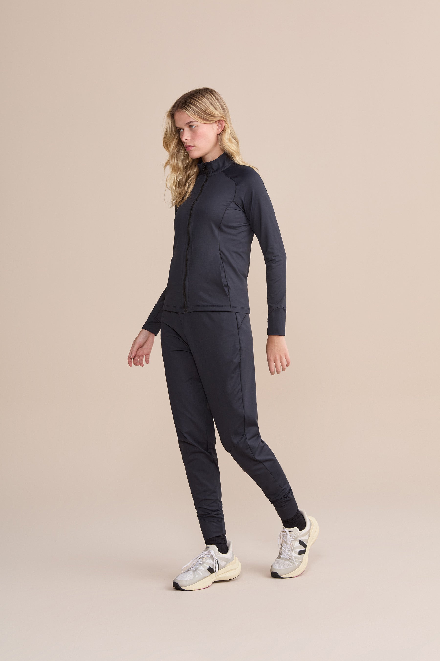 Sinuosa Fleece Jacket for Women - Soft & Warm Winter Outerwear - Cozy Casual Hooded Jacket for Outdoor Activities, Hiking & Travel