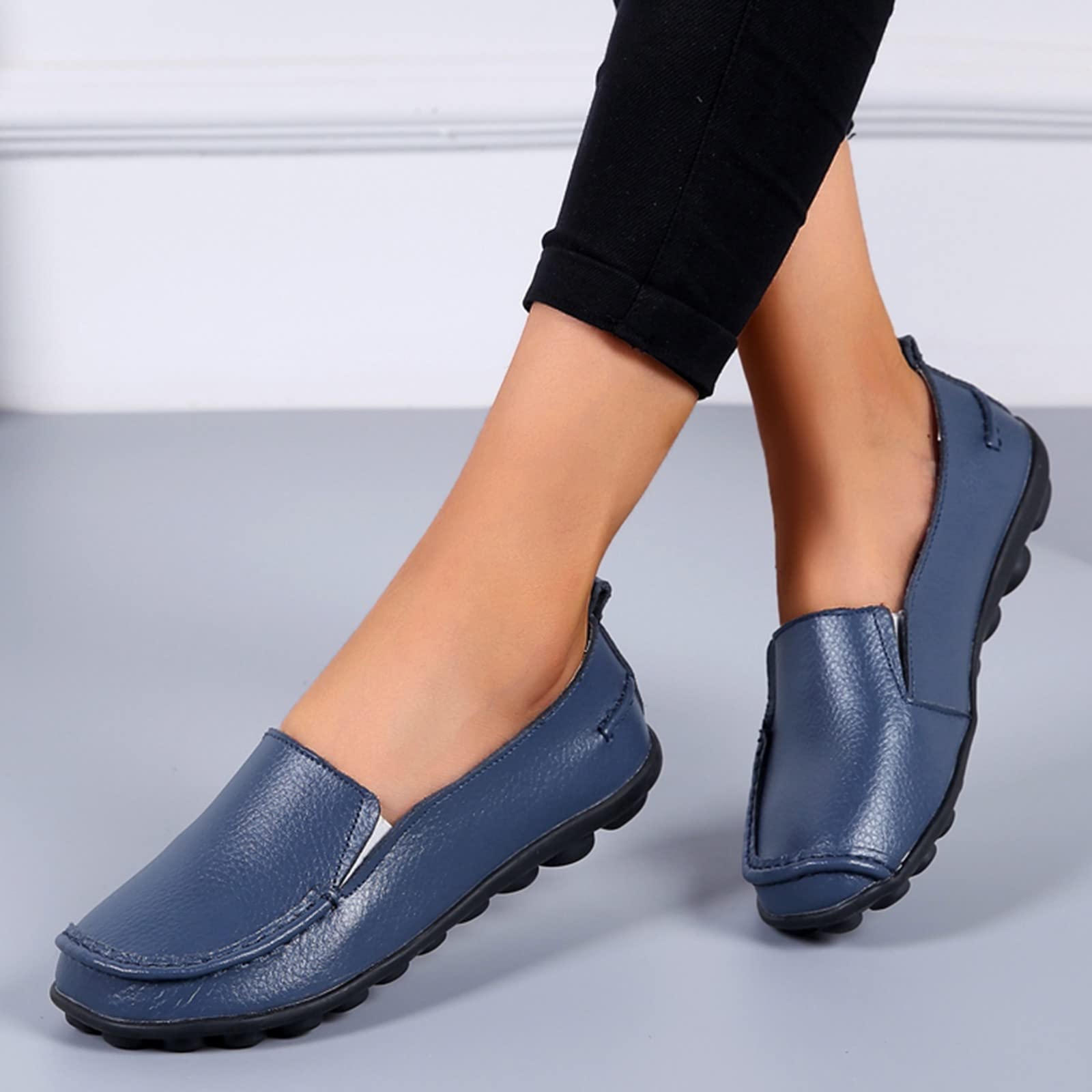 Stylish Women's Breathable Lace-Up Sneakers - Comfortable Casual Flats for Everyday Wear | Perfect for Walking, Work & Weekend Outfits