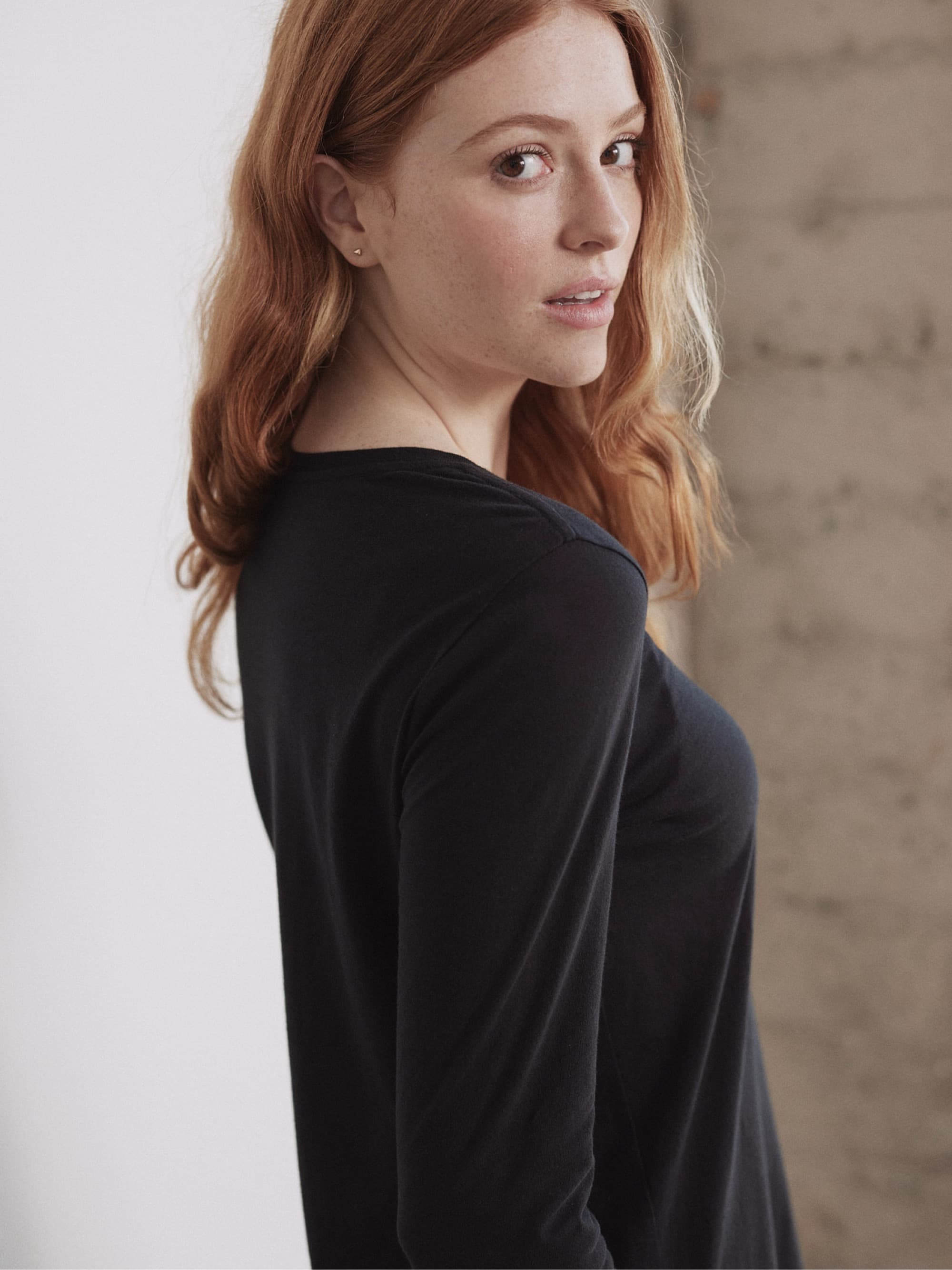 Organic Cotton Long Sleeve T-Shirt for Men & Women - Soft Breathable Eco-Friendly Shirt - Perfect for Yoga, Hiking & Casual Wear