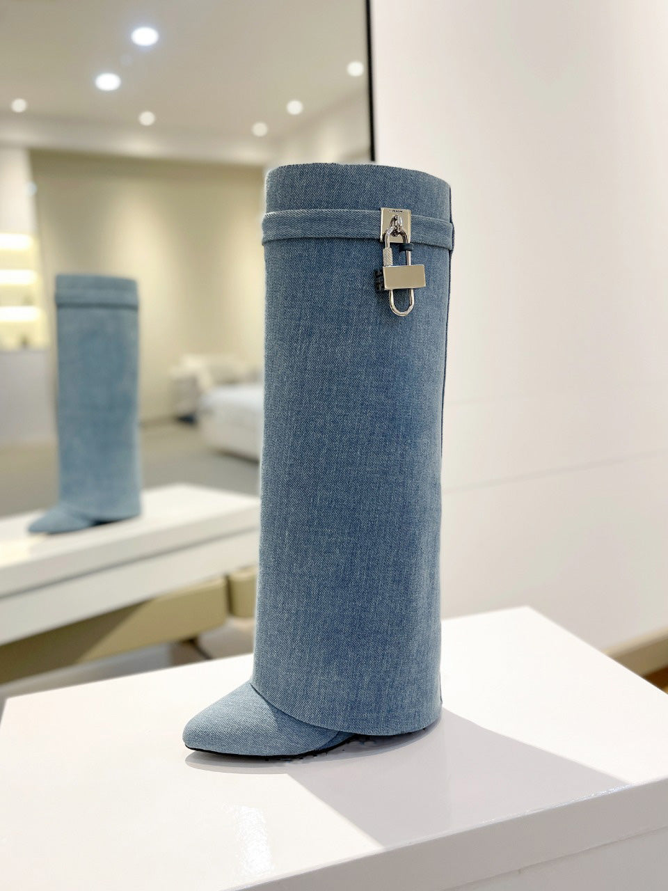 Stylish Women's Long Silver Boots with Lock Detail - Perfect for Winter Fashion & Outdoor Adventures