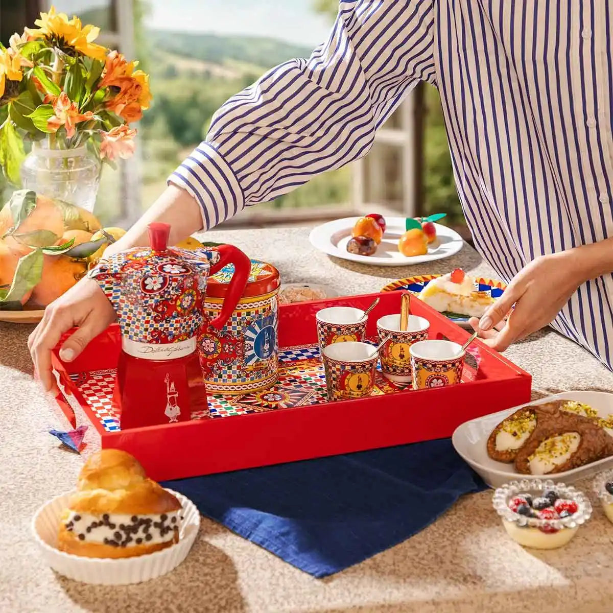 Bialetti Dolce&Gabbana Sicilian Cart Moka Express Stovetop Espresso Maker with Cups & Stirrer - Italian Coffee Gift Set for Home, Office & Travel