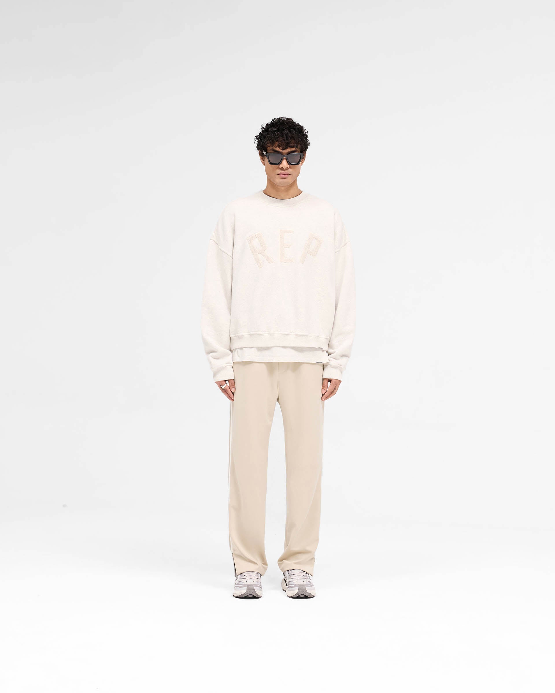 Women's Cream Marl Applique Sweater - Cozy Knit Pullover for Fall & Winter | Perfect for Casual Outfits, Office Wear & Holiday Gatherings