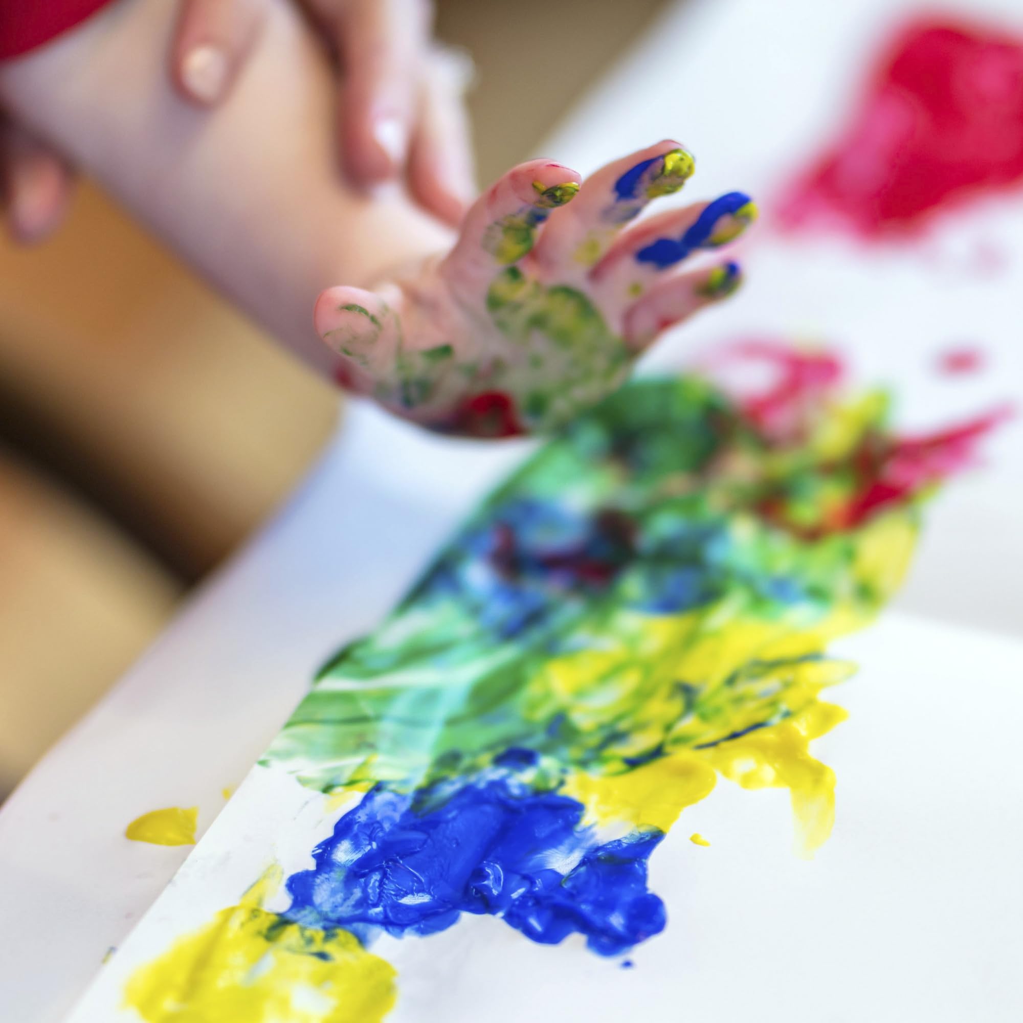 Crayola Washable Finger Paint for Kids - Non-Toxic Red Paint (16 oz) | Safe School Art Supplies, Creative Gifts for Ages 3-6 | Perfect for Classroom Activities & Home Crafts
