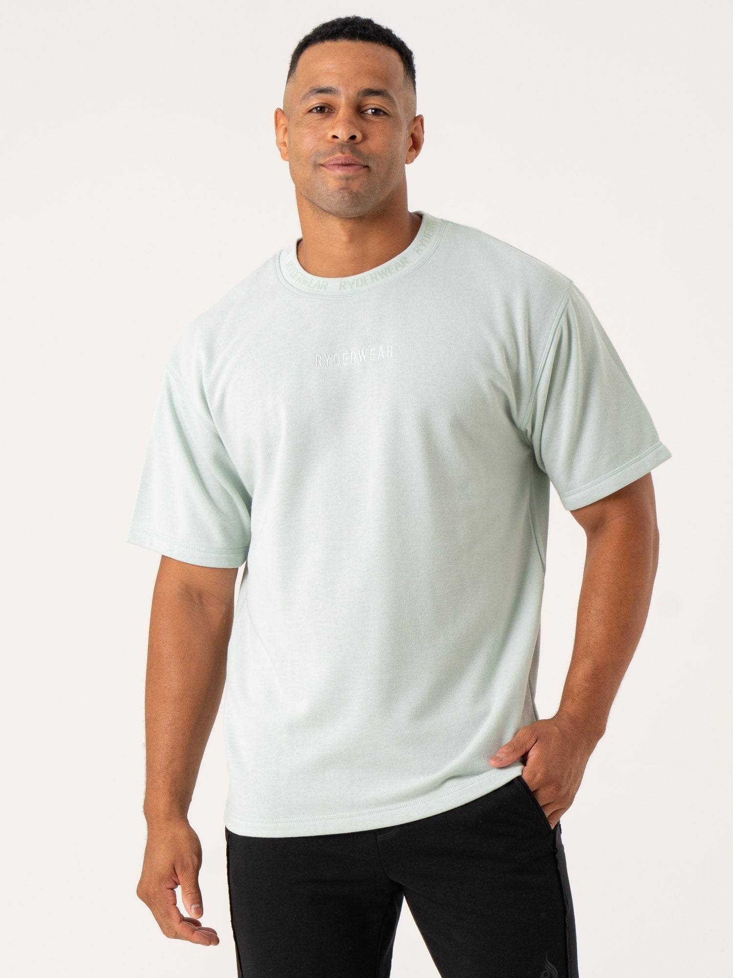 Premium Fleece T-Shirt for Men & Women - Soft & Comfortable Spearmint Green Casual Wear - Perfect for Outdoor Activities, Lounging & Everyday Comfort