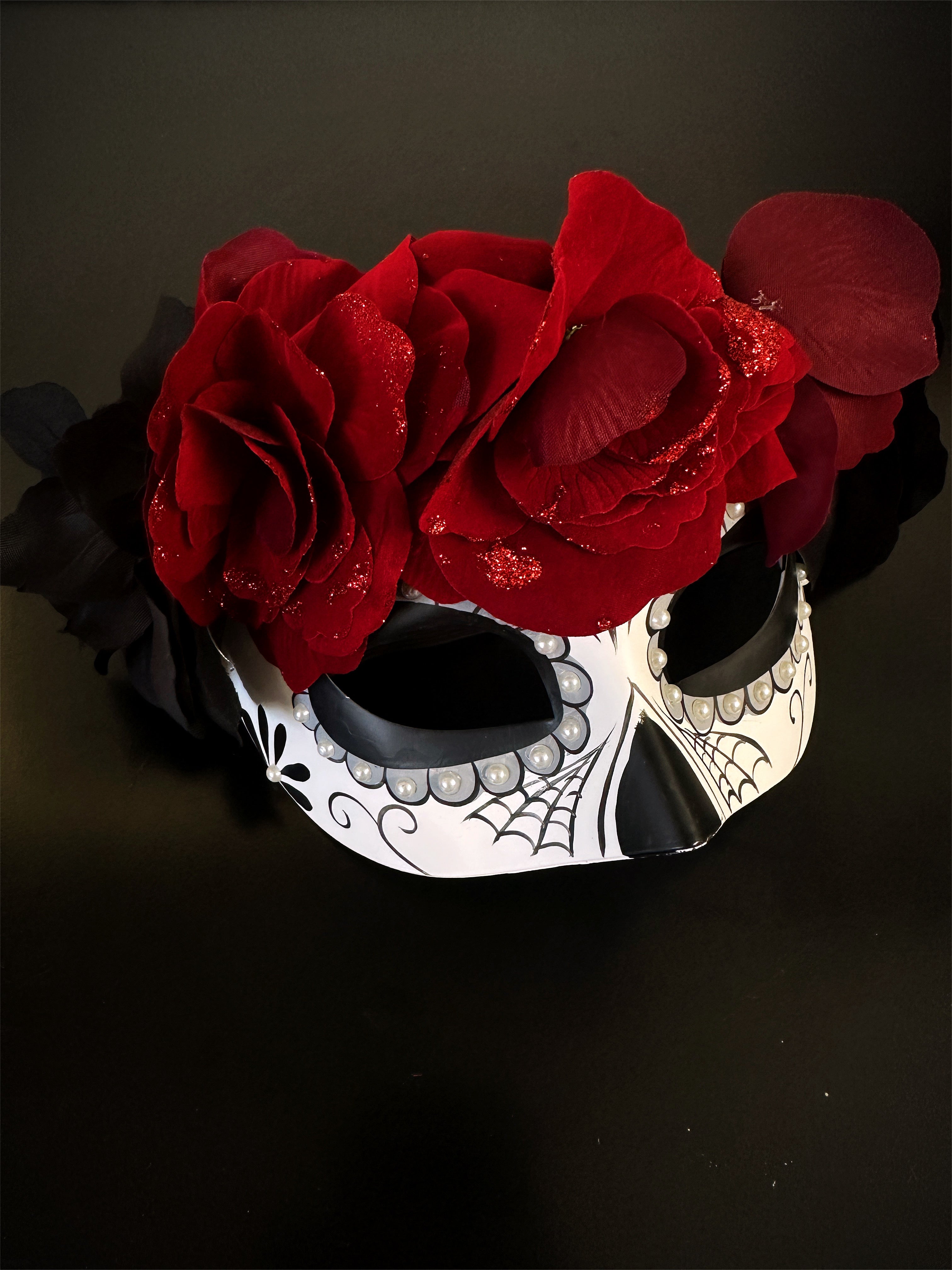Red Flower Face Masks - 50 Pack, Black & White, Disposable 3-Ply Breathable Masks for Daily Use, Travel, and Public Safety Protection