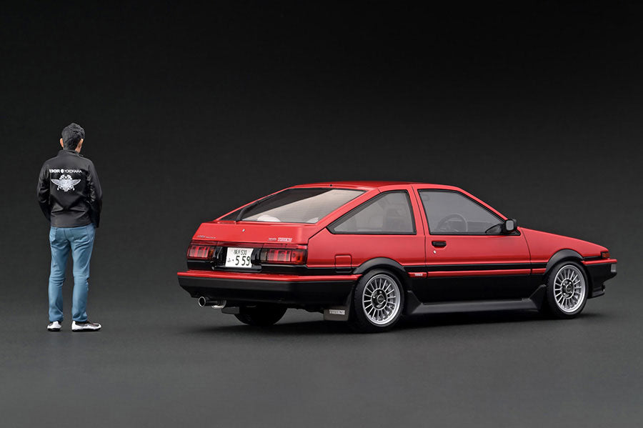 1:18 Scale Toyota Sprinter Trueno AE86 GT Apex Red/Black Diecast Model Car with Nobuteru Taniguchi Figure - Collectible Japanese Drift Car for Display & Racing Enthusiasts