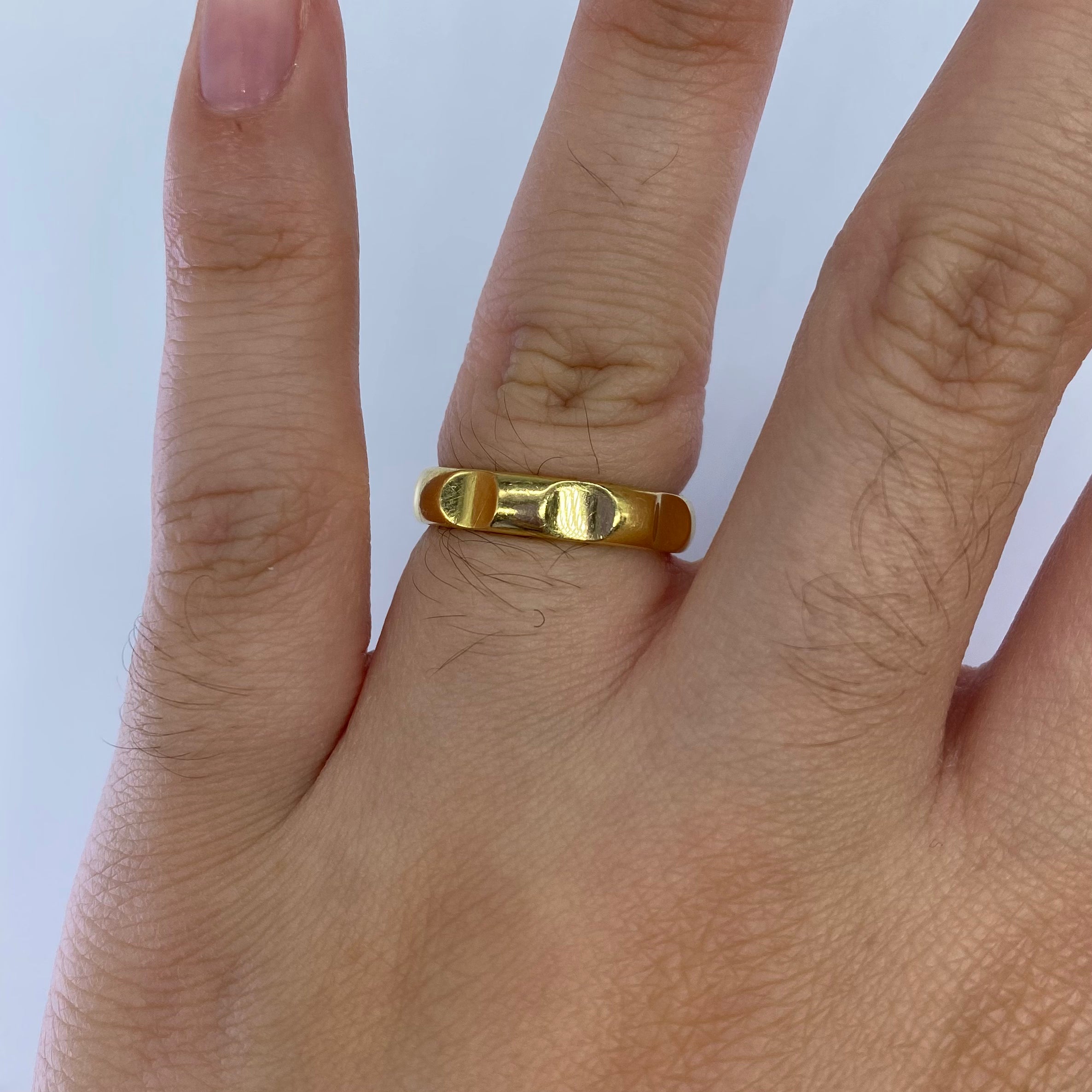 Tiffany & Co. Paloma's Groove 18k Gold Ring - Size 5.5 | Elegant Wedding Band, Anniversary Gift for Her | Perfect for Engagements, Special Occasions & Everyday Luxury Wear