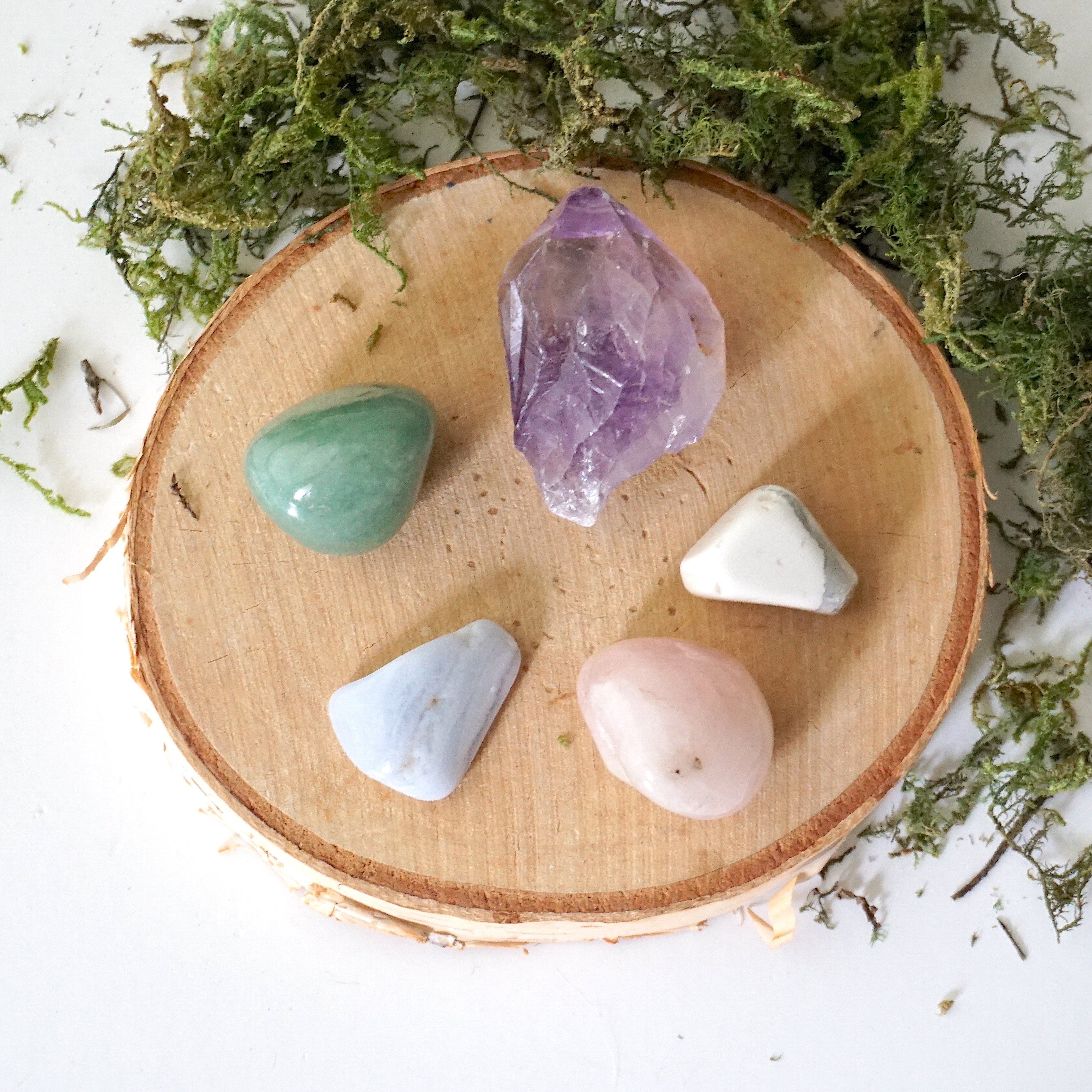 Natural Stress Relief Crystals Bundle Set - Healing Stones for Anxiety & Relaxation - Perfect for Meditation, Yoga, Home Decor & Office Wellness