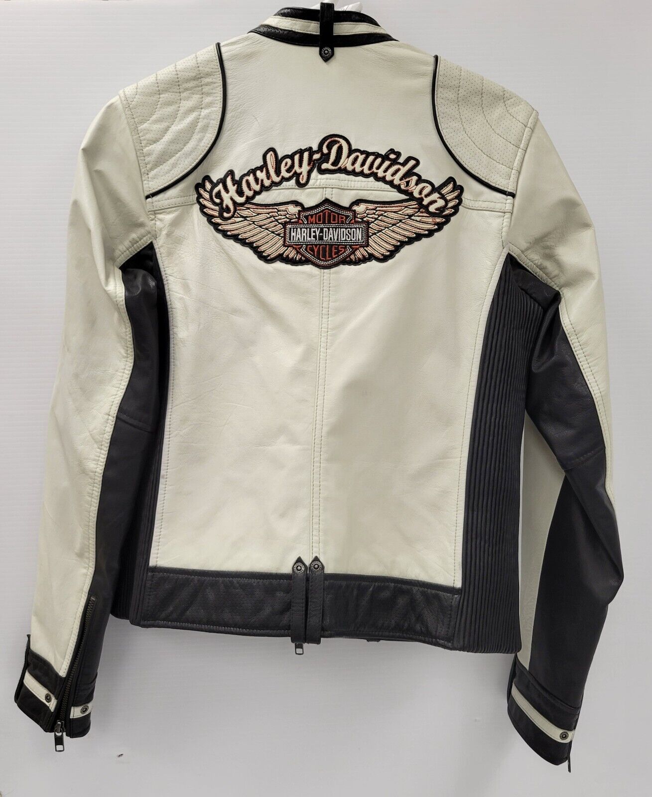 Harley Davidson GM0052577 Genuine Leather Jacket for Men - Size M - Motorcycle Riding & Casual Wear