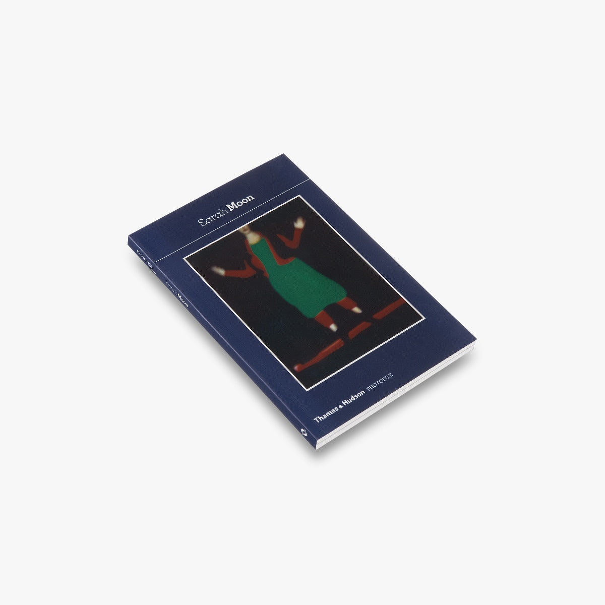 Sarah Moon (Photofile) - Iconic Fashion Photography Book for Collectors & Art Enthusiasts | Perfect for Home Decor, Coffee Table Display & Photography Inspiration