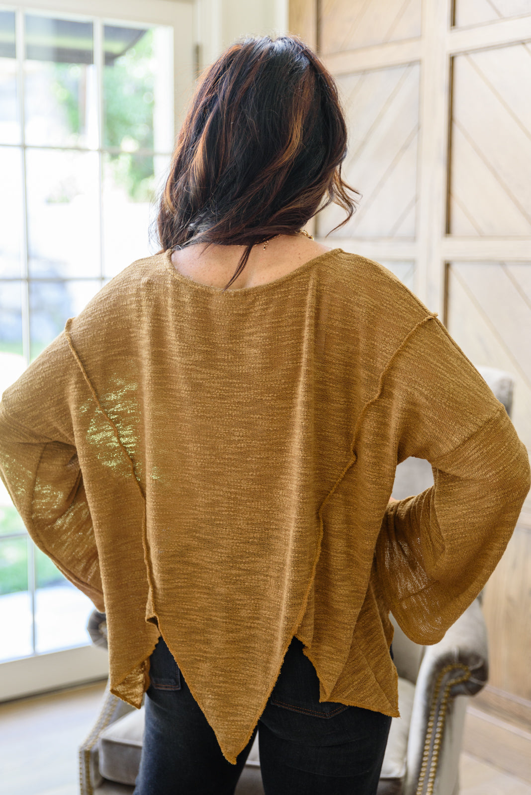 Stylish Lightweight Sweater for Women - Soft Comfortable Knit Pullover - Perfect for Casual Outfits, Office Wear & Fall Layering