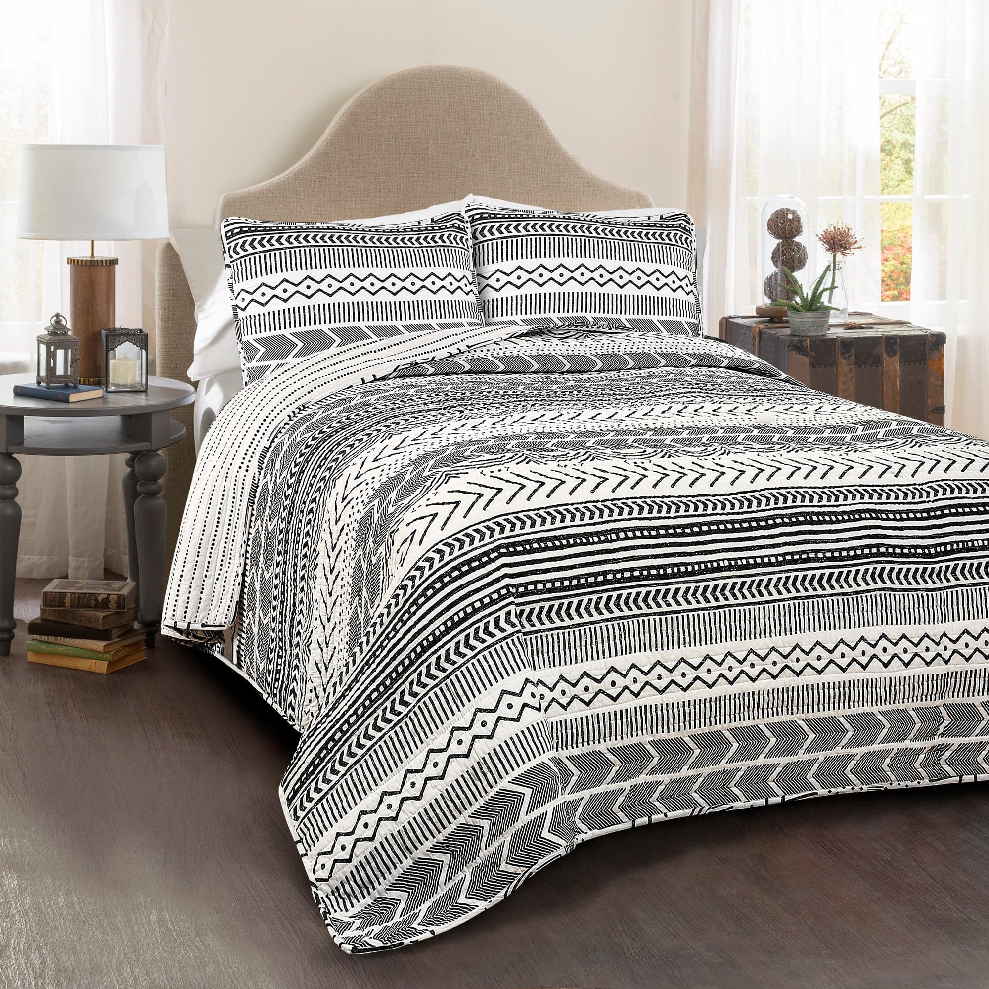 Hygge Geo Quilt 3 Piece Set - Soft Geometric Pattern Bedding for Cozy Bedroom Decor | Perfect for Master Bedroom, Guest Room & Dorm