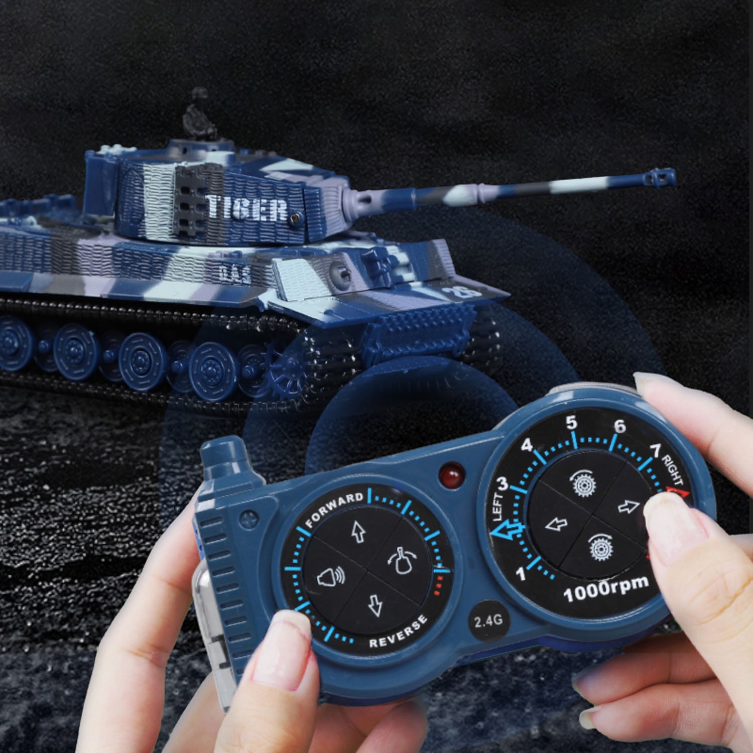 1/72 Scale RC Tank - German Tiger Battle Remote Control Panzer with 360° Rotating Turret, RTR Mini Toy with Sound Effects (12x5.5x5.5cm) - Perfect for Military Collectors, Battle Reenactments & Indoor Play