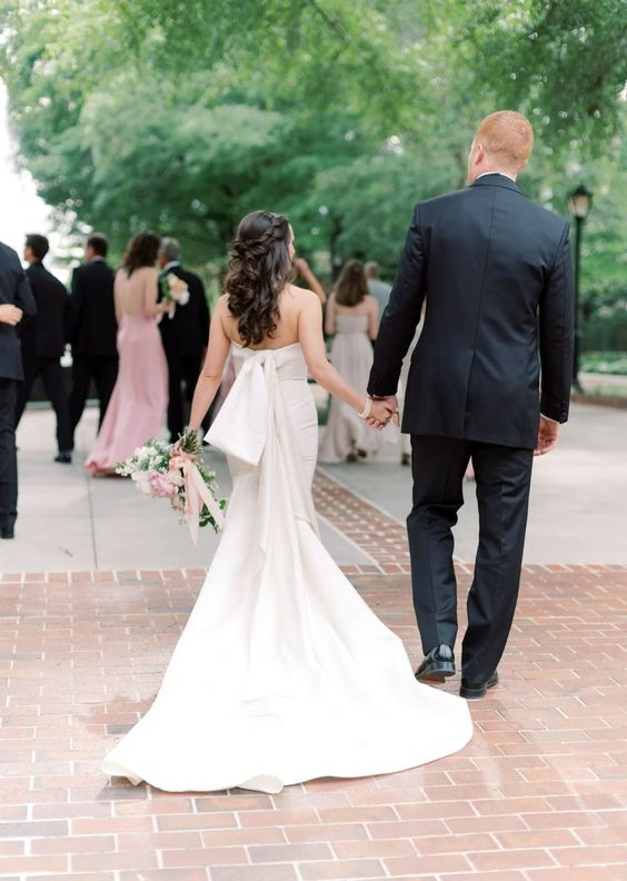 Allison Webb Kingsland 4803 Sample Gown - Elegant Wedding Dress for Bridesmaids & Formal Events - Perfect for Church Ceremonies, Prom & Special Occasions