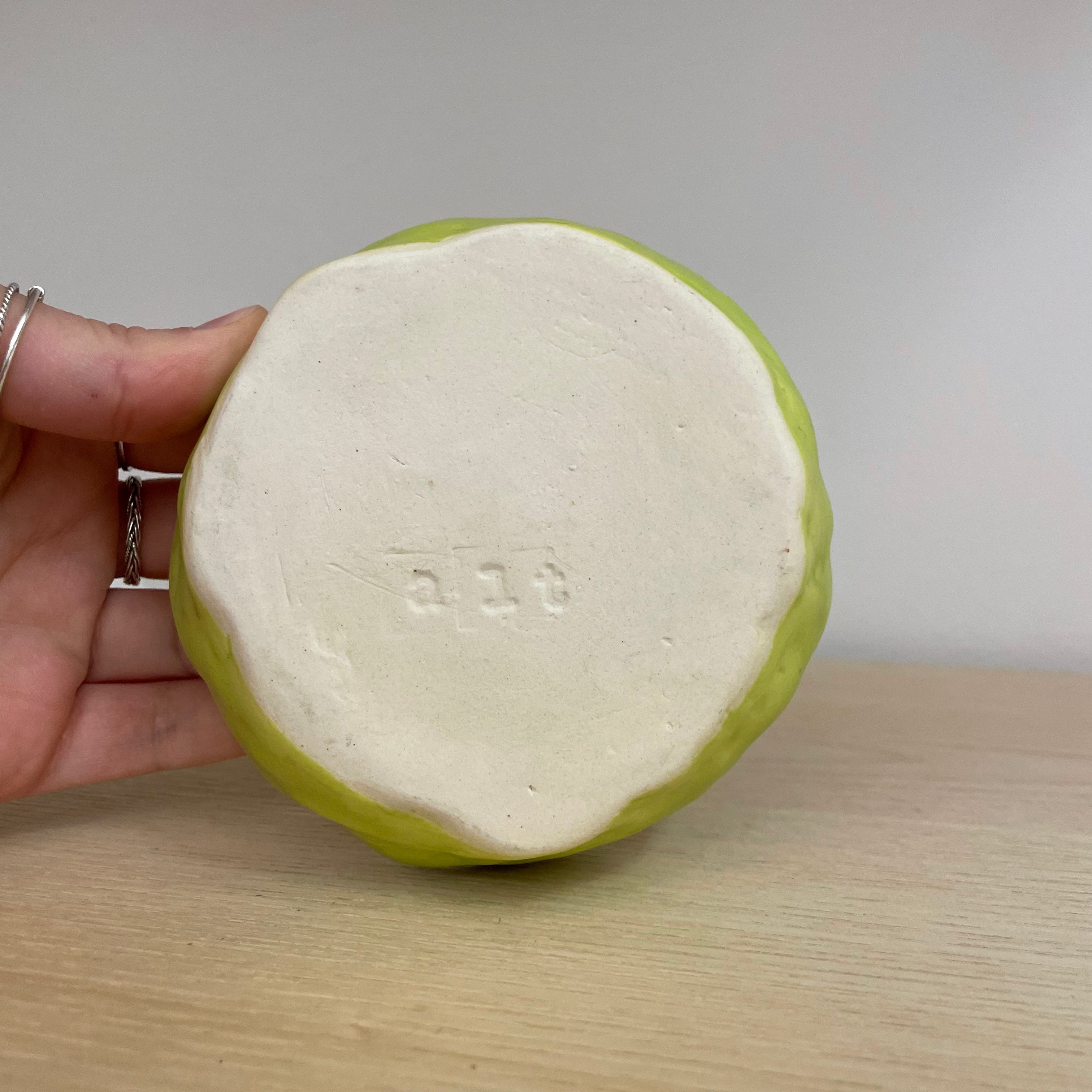 Premium Slime Goopy Ashtray for Adults - Non-Toxic, Reusable & Fun Smoking Accessory - Perfect for Home, Office, or Outdoor Use