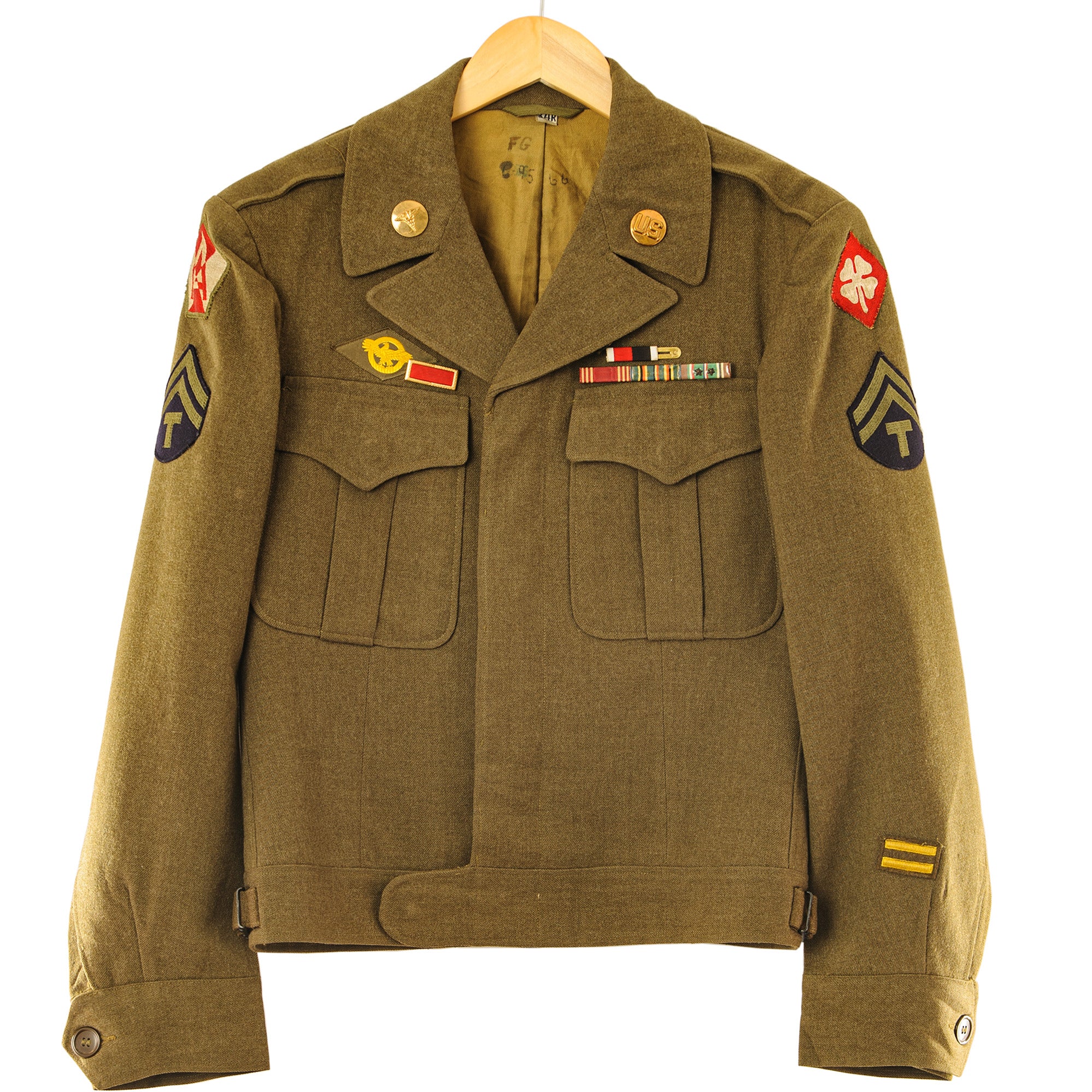 Vintage US Army Field Jacket 1944 WW2 Military Surplus - Size 34R - Authentic WWII Reproduction for Historical Reenactment & Outdoor Adventure