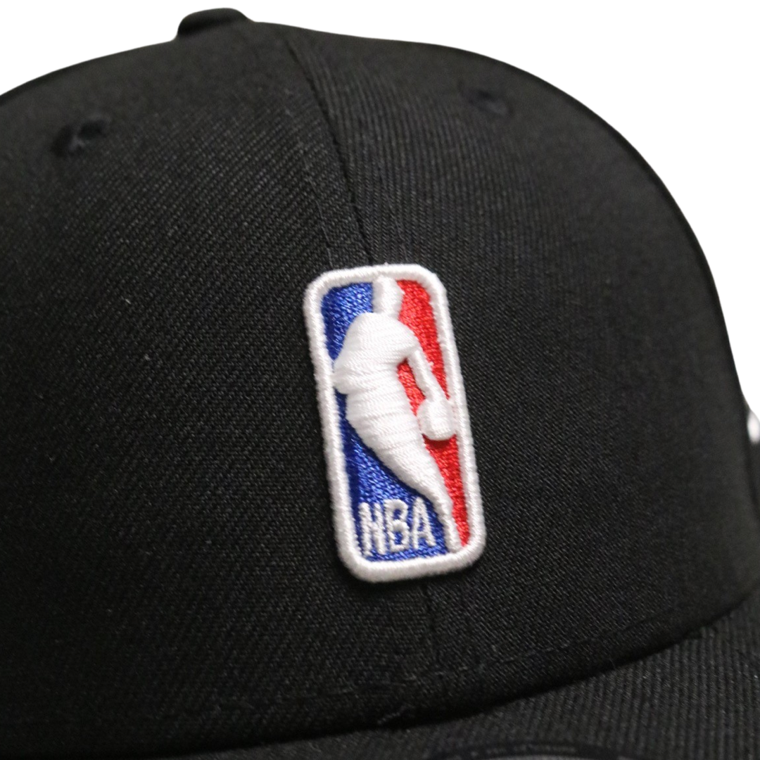New Era 940 Snapback NBA League Logo Black Baseball Cap for Men - Official Licensed Basketball Hat for Sports Fans & Streetwear Fashion