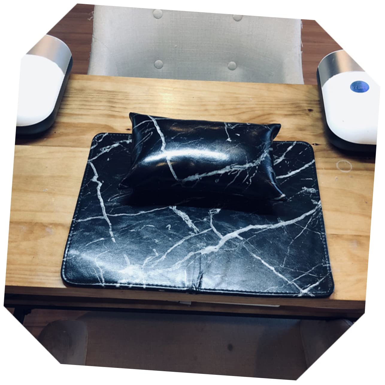 FOMIYES Marble Nail Art Hand Pillow - Non-Slip Manicure Hand Rest for Gel & Acrylic Nails - Durable & Easy to Clean for Professional & Beginner Nail Technicians - Perfect for Salon, Home & Travel Nail Care