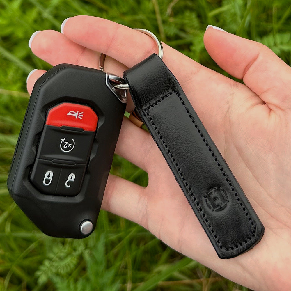 Vintage Style Classic Keychain - Durable Metal Key Ring for Home, Office & Travel - Perfect Gift for Men & Women