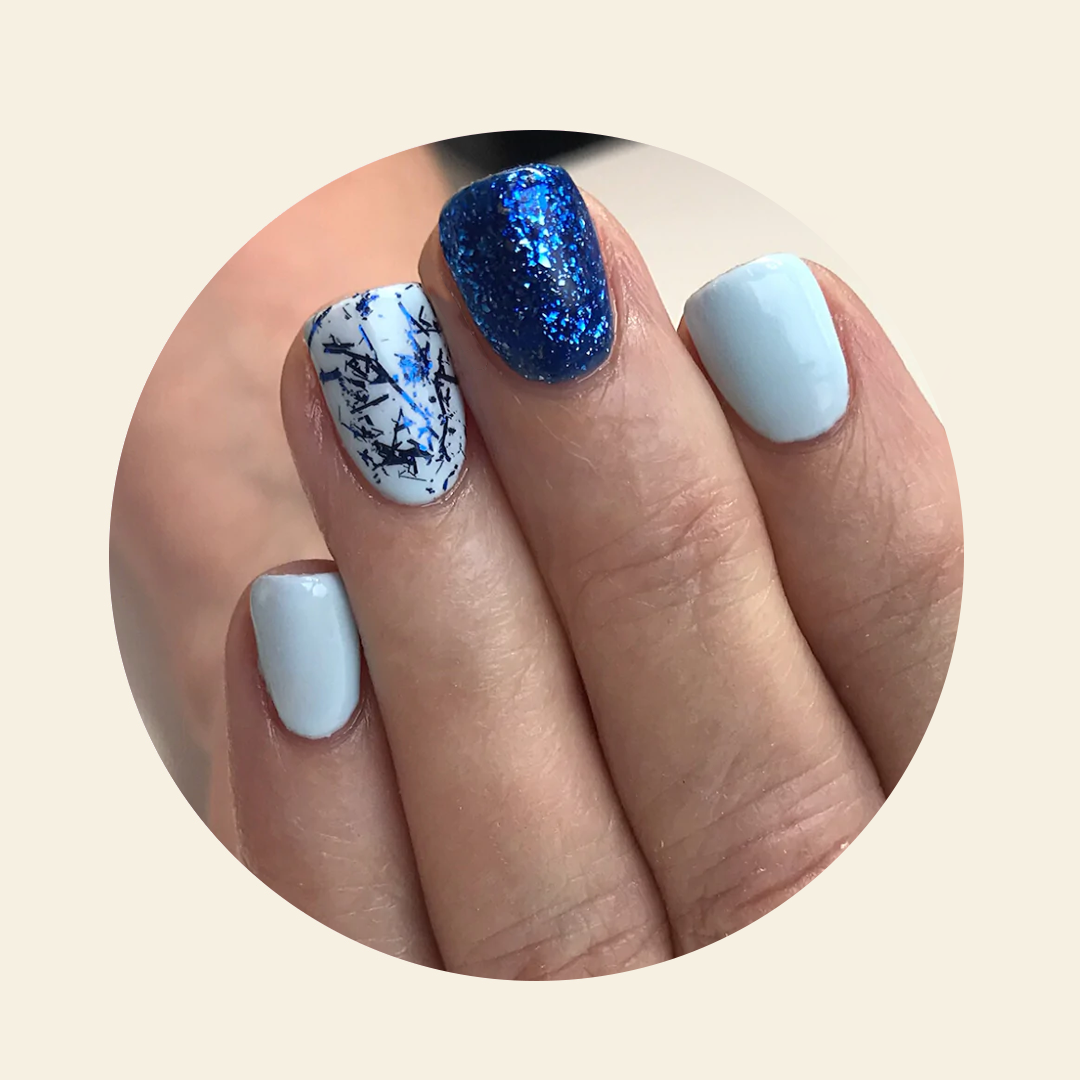 Mitty Platinum Glitter Ocean Magic Nail Polish - 15ml High Shine Glitter Polish for Manicures & Pedicures - Perfect for Parties, Weddings, and Special Occasions