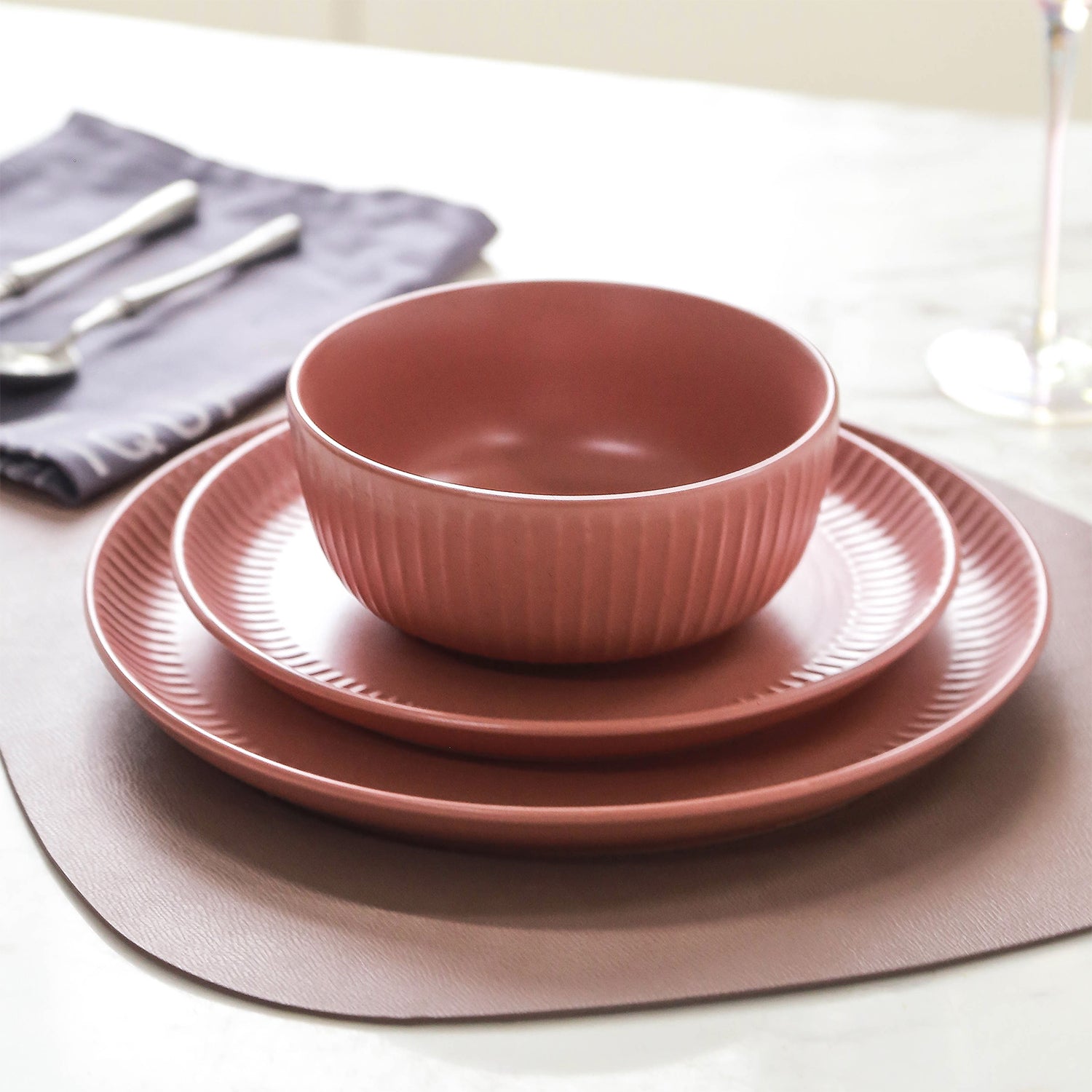 Logan Stoneware Dinnerware Set - 16-Piece Terracotta Dinnerware for Everyday Use | Microwave & Dishwasher Safe | Perfect for Family Dinners & Entertaining Guests