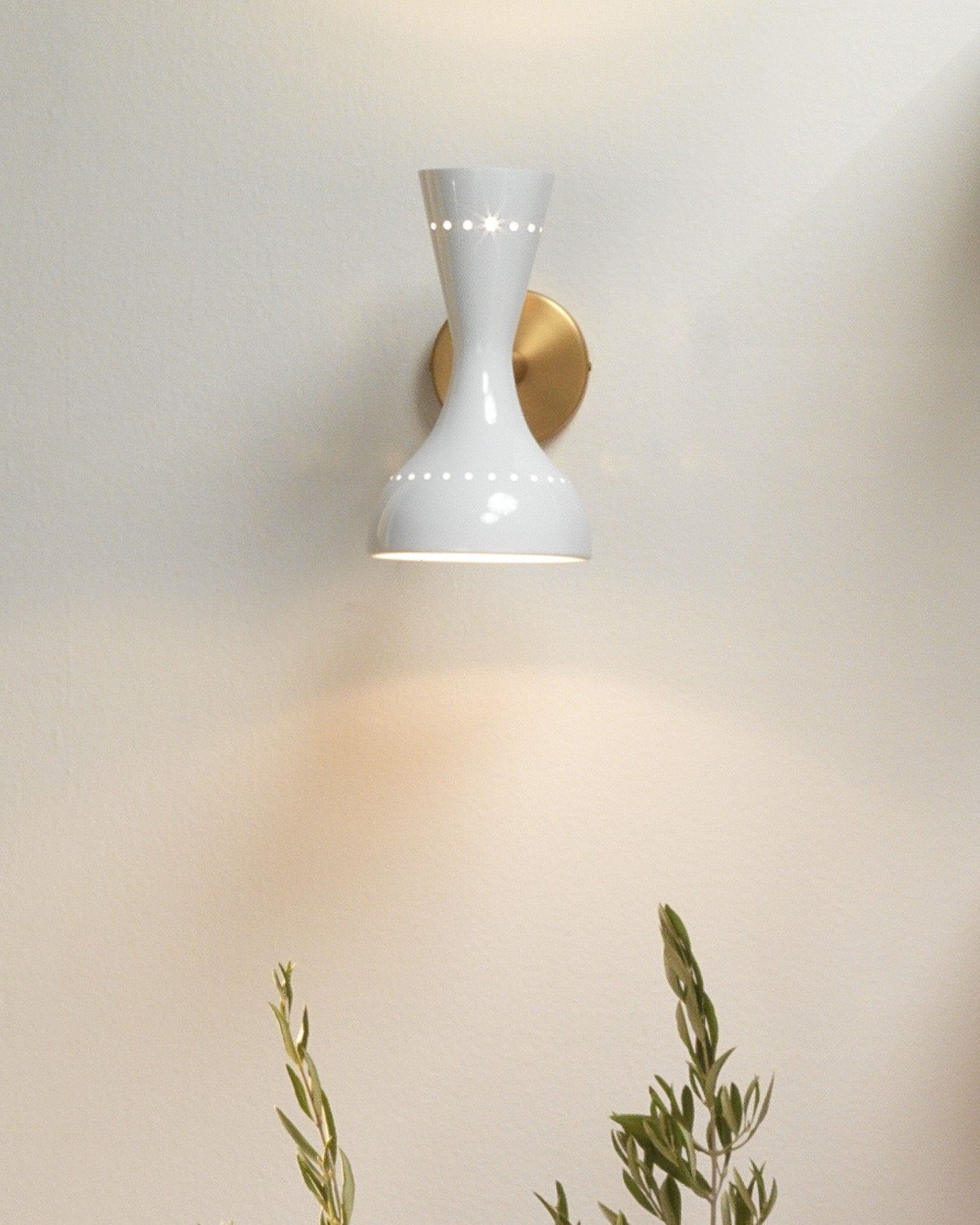 Pisa Wall Sconce White - Modern LED Wall Light Fixture for Living Room, Bedroom & Hallway Lighting