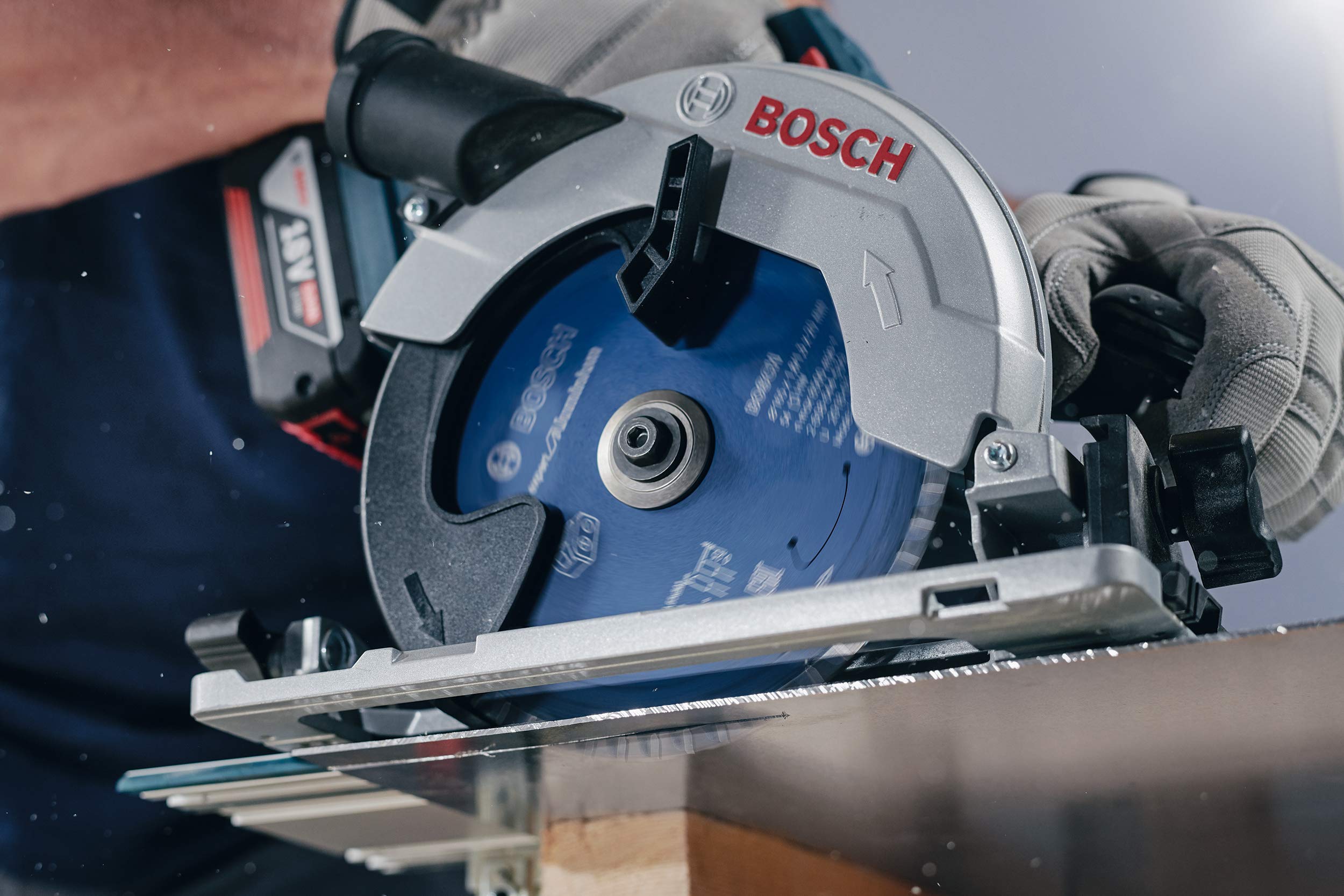 Bosch Professional 210mm Circular Saw Blade for Aluminum Cutting - 66 Teeth, 30mm Arbor, 2mm Thickness - Compatible with Cordless Circular Saws - Perfect for DIY Projects, Woodworking, and Metal Fabrication