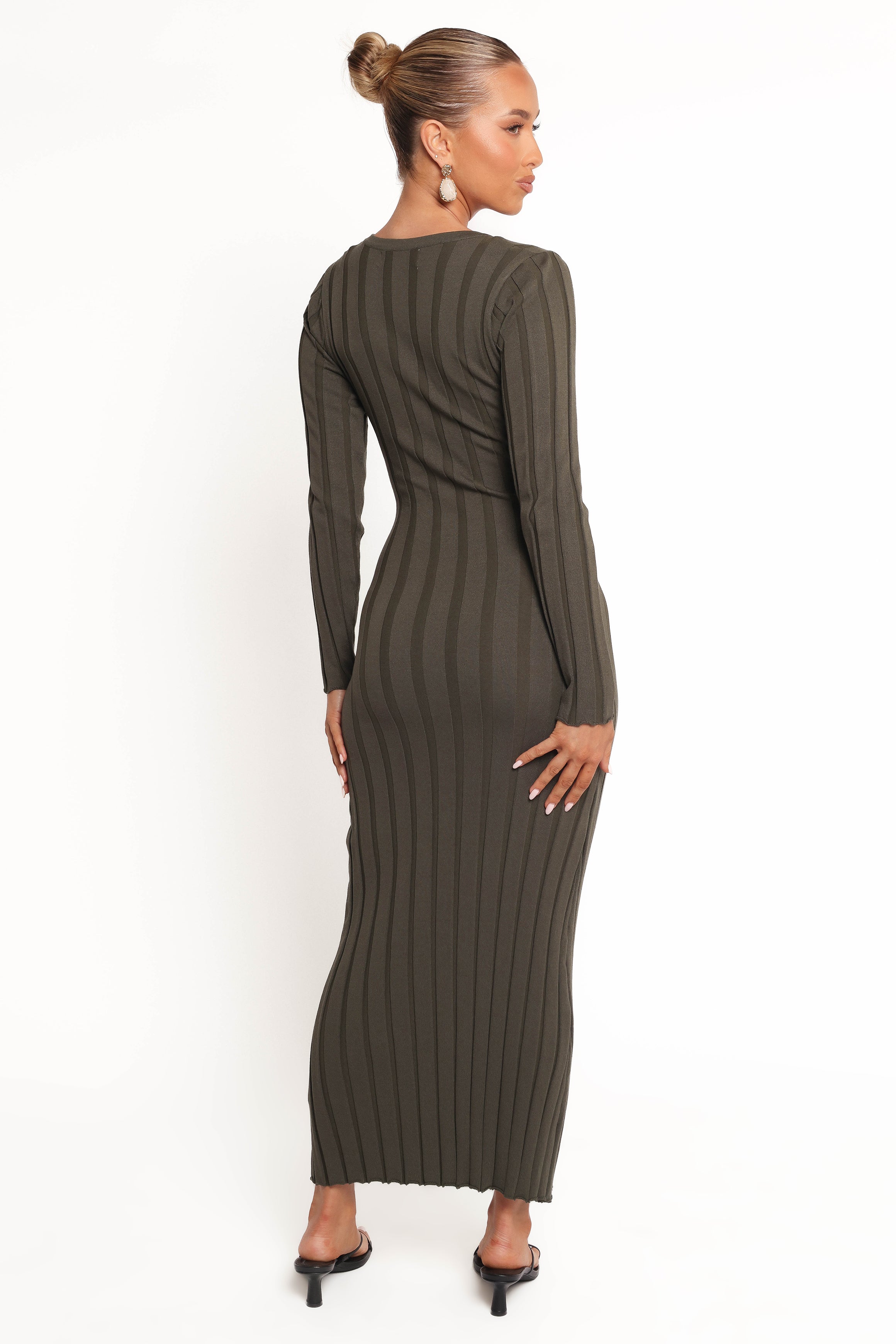 Carlson Women's Maxi Dress - Olive Green Flowy Long Dress for Summer, Beach, and Casual Wear
