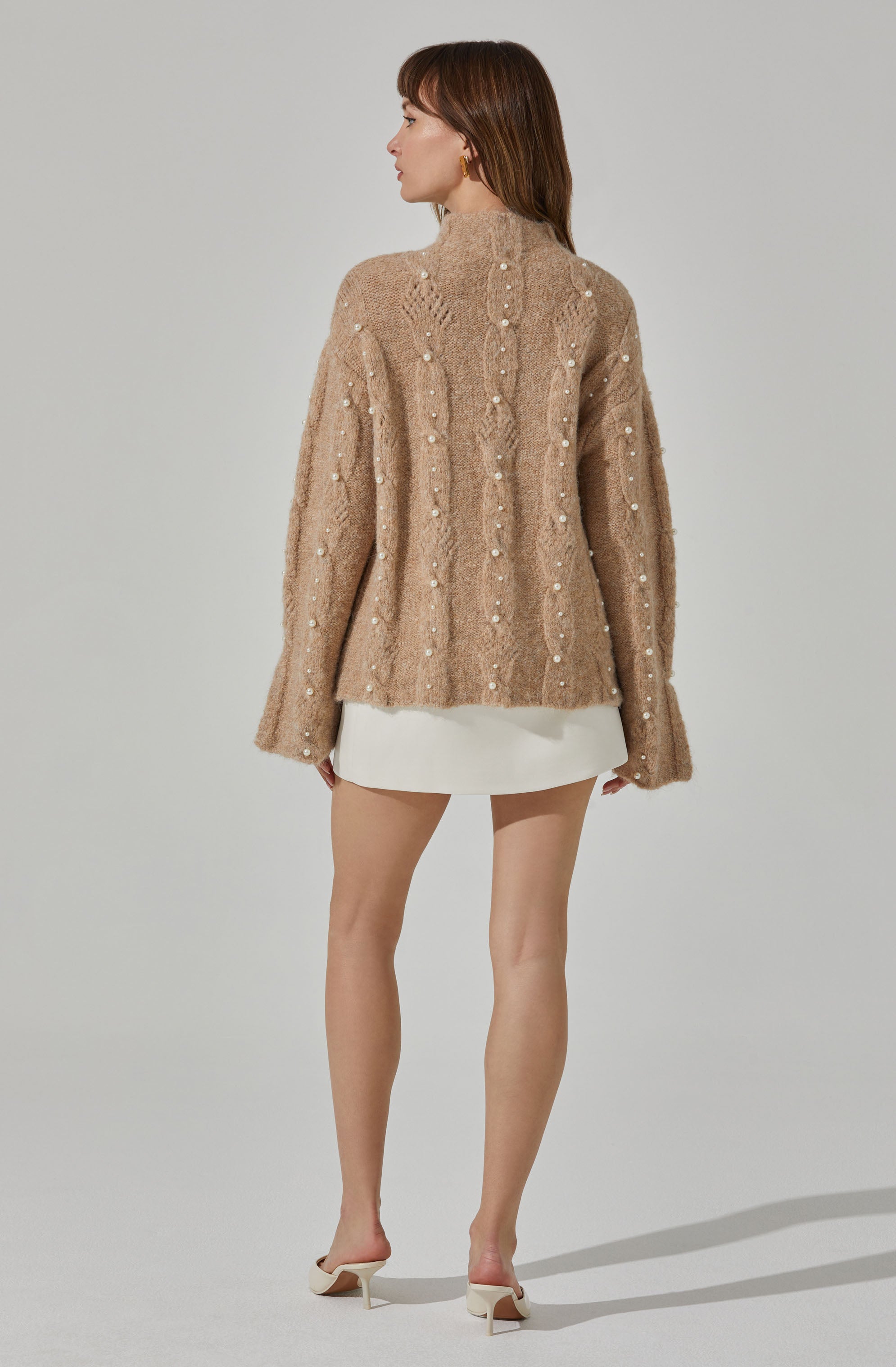 Stylish Pearl Cable Knit Sweater for Women - Cozy Winter Pullover with Classic Knit Design - Perfect for Casual Outfits, Office Wear & Holiday Gatherings