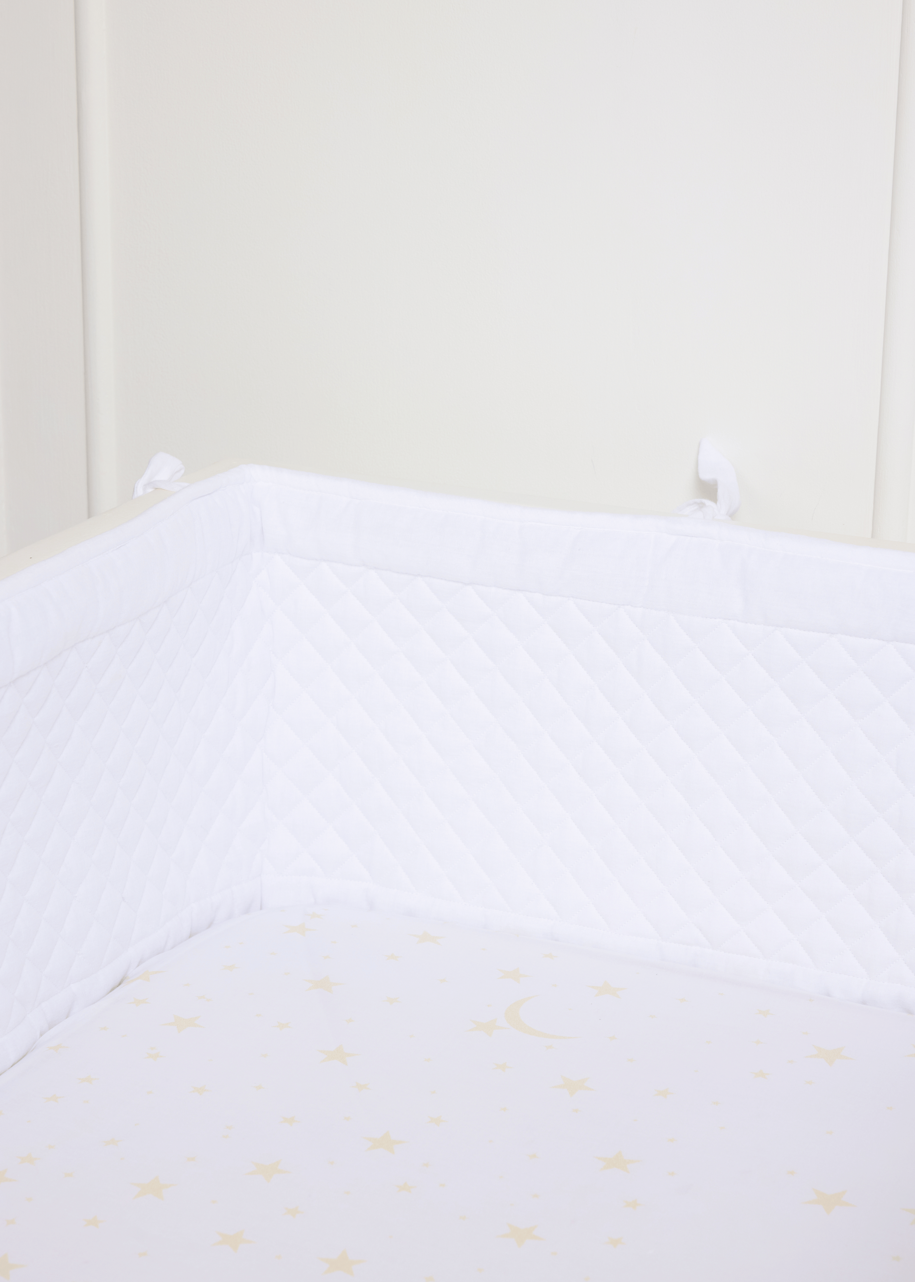 Luna Baby Cot Bedding Set with Soft Bumper - Breathable Crib Sheets & Comfortable Nursery Bedding for Newborns & Toddlers - Perfect for Nursery, Daycare, and Home Use