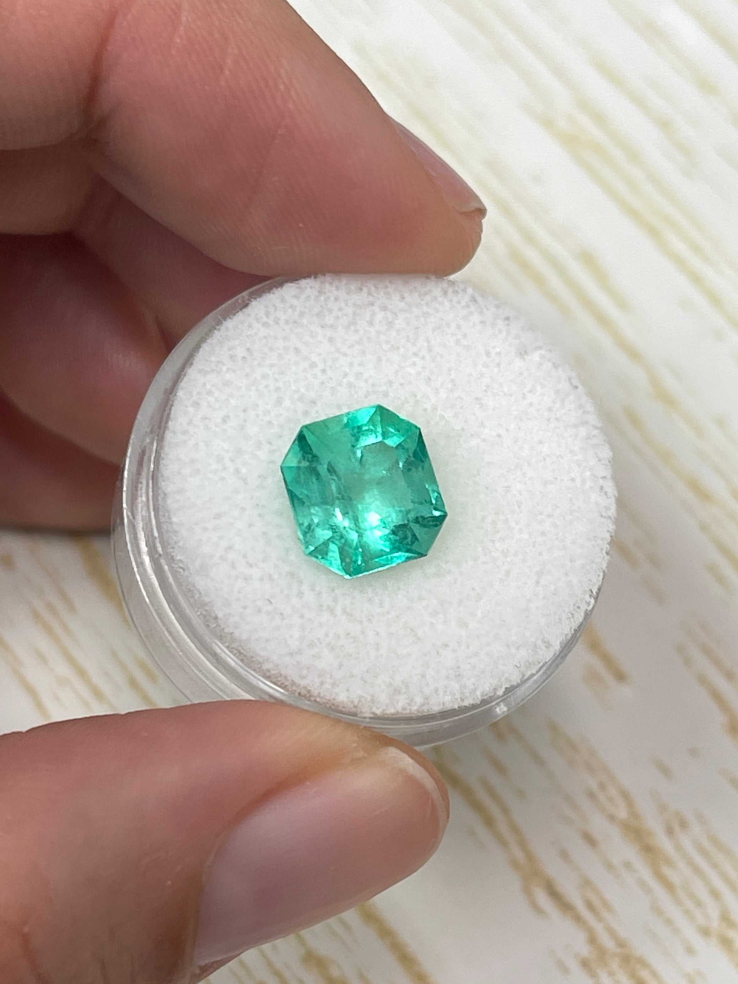 3.27 Carat Natural Colombian Emerald Loose Gemstone - 9.3x8.8mm Asscher Cut for Jewelry Making, Engagement Rings & Luxury Gifts