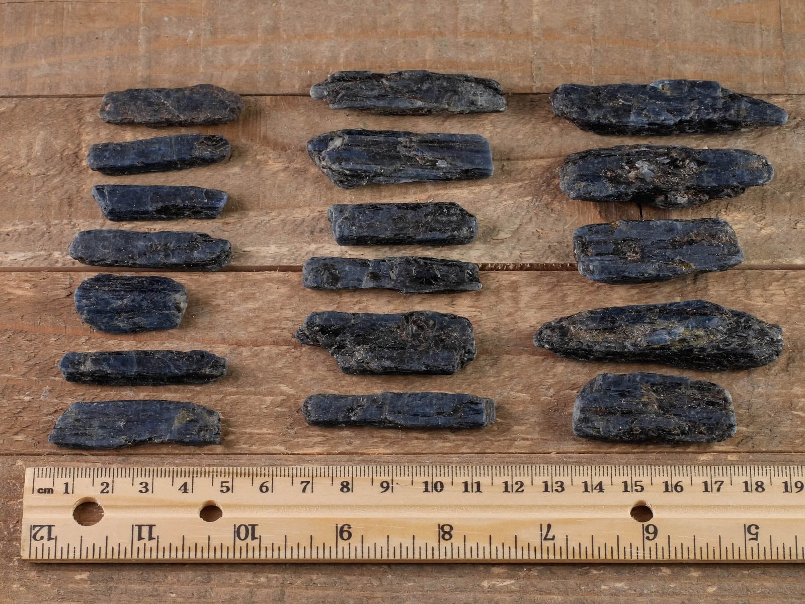 Natural Cobalt Blue Raw KYANITE Crystal Blades - Premium Raw Rocks & Mineral Specimens for Jewelry Making (E0789) | Healing Crystals, Wire Wrapping, Mineral Collection & Spiritual Decor