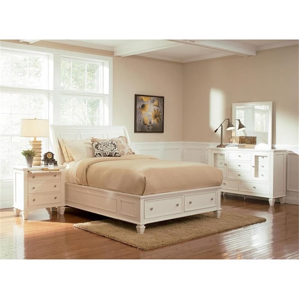 BOWERY HILL 3-Drawer Coastal Wood Nightstand in White/Silver - Stylish Bedside Table for Beach House, Guest Room & Master Bedroom Decor