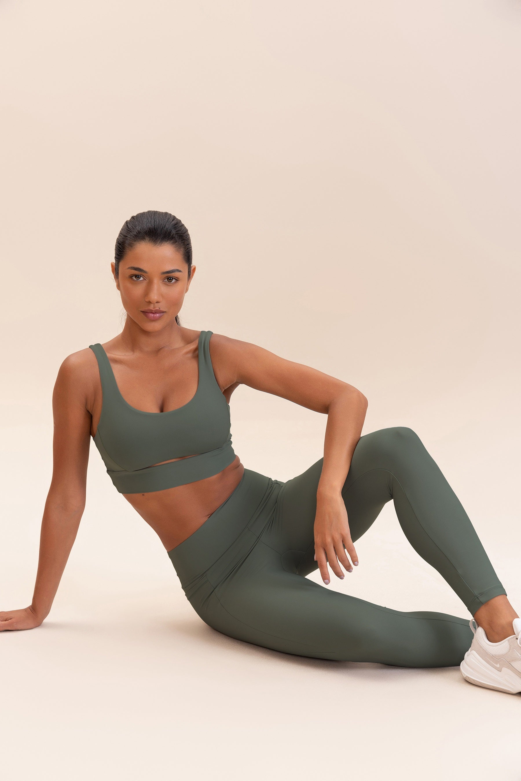 Cut Out Fit Green® Sports Bra - High Support Workout Top for Women - Yoga, Running, Gym & Activewear