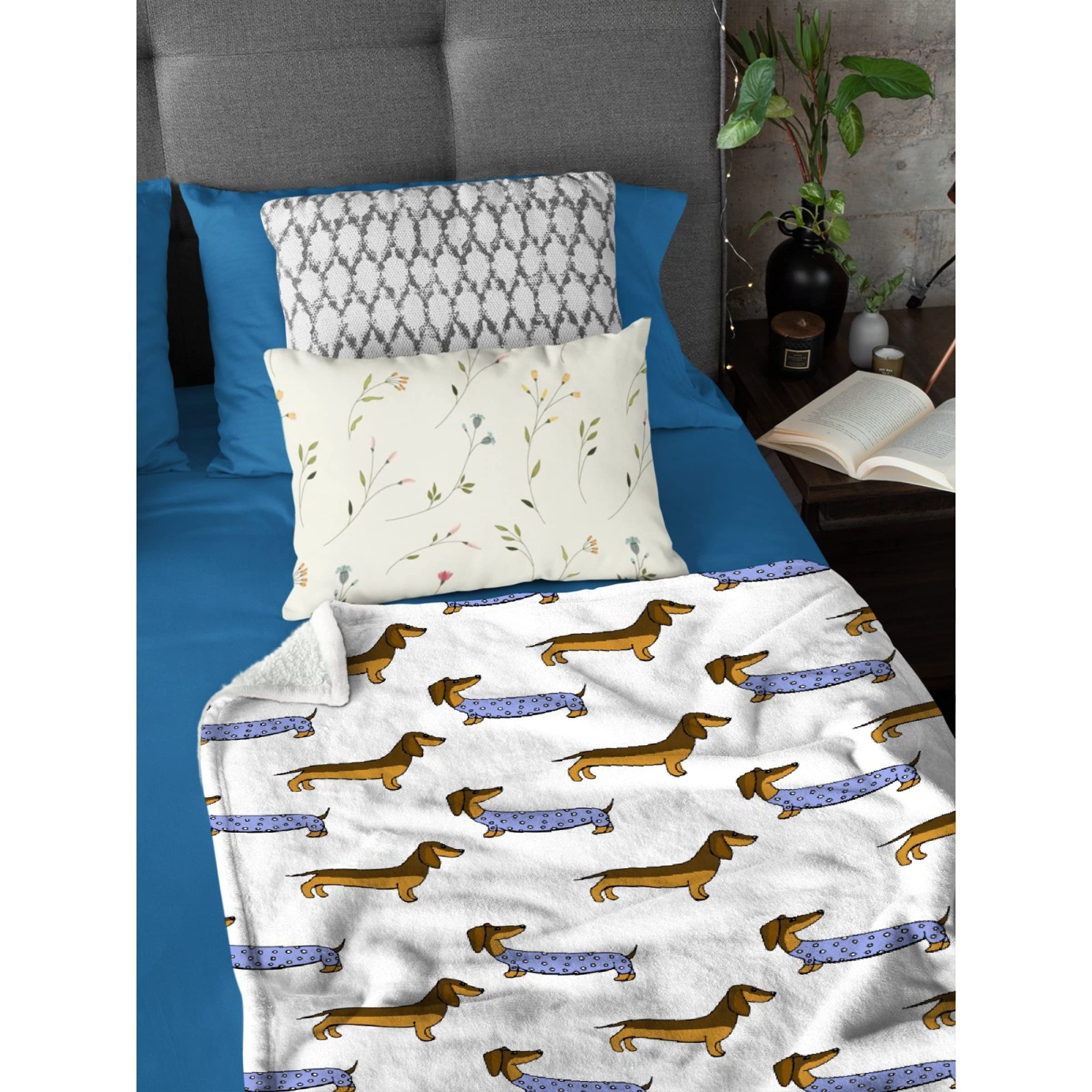 Premium Soft Flannel Dachshund Blanket - Extra Large 120