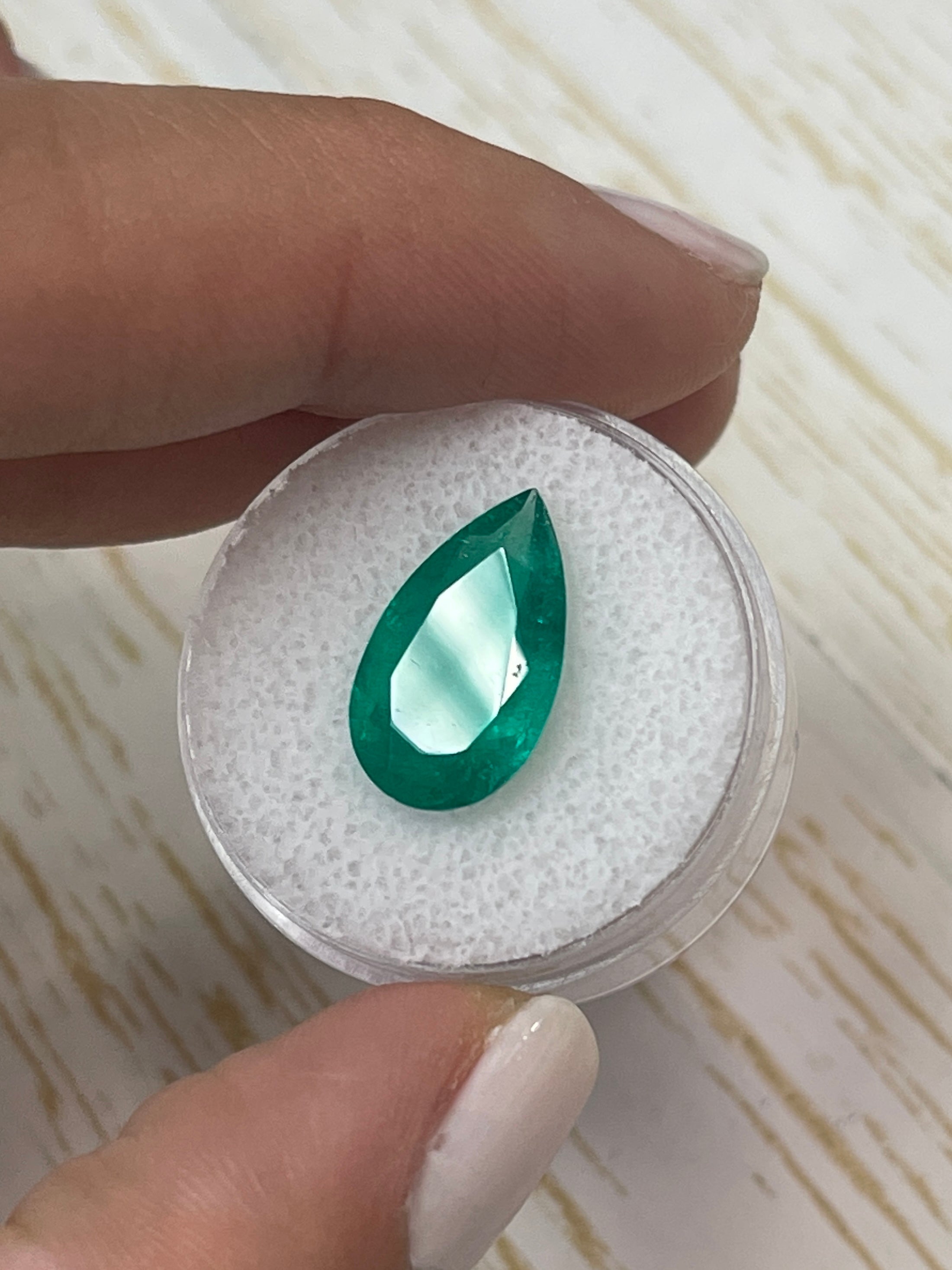 4.73 Carat 16x10mm Deep Green Natural Loose Colombian Emerald Pear Cut Gemstone for Jewelry Making, Engagement Rings & Luxury Gifts