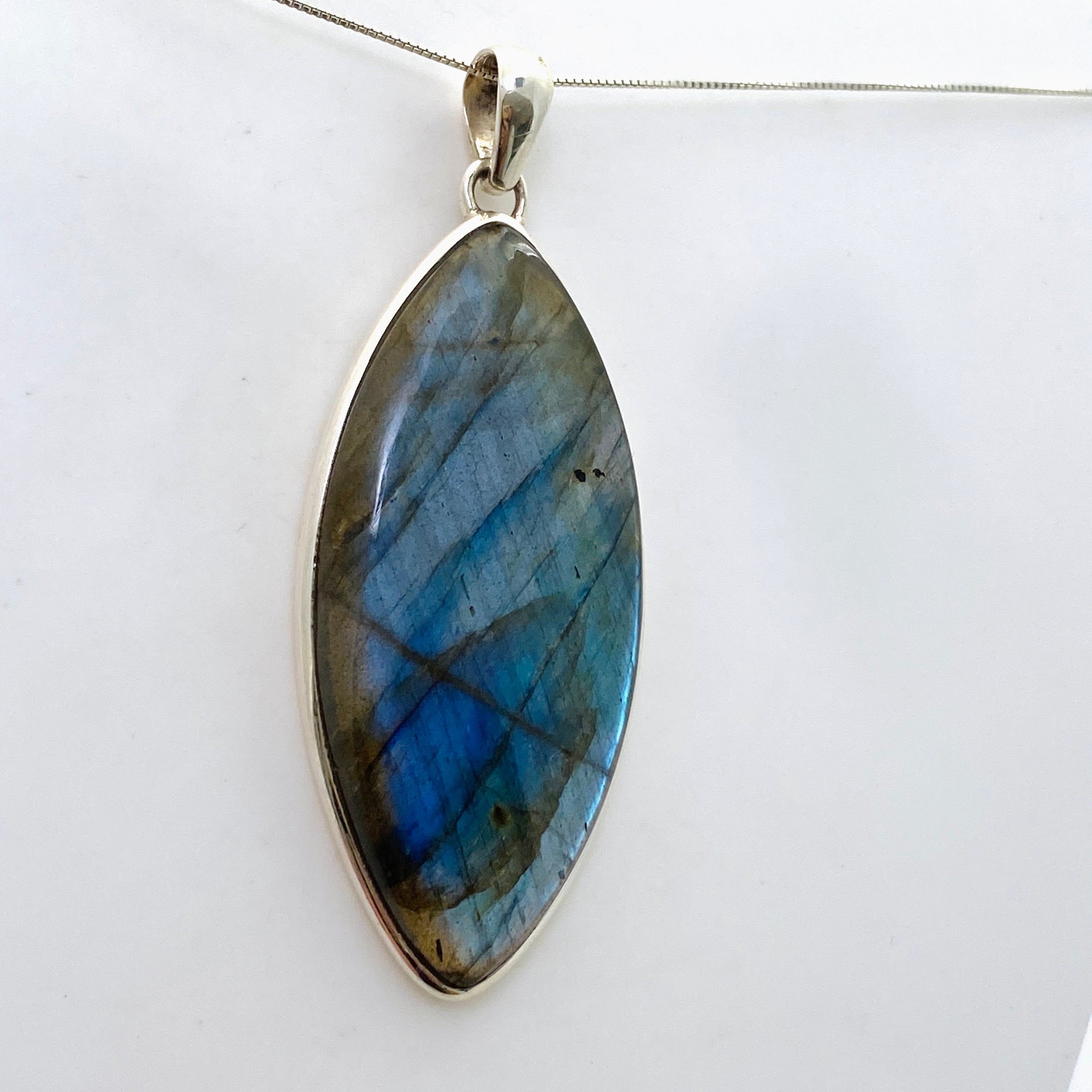 Natural Labradorite Marquise Cabochon Pendant Necklace - PPGJ1055 | Healing Crystal Jewelry for Spiritual Protection & Energy Balance | Perfect for Meditation, Yoga & Everyday Wear