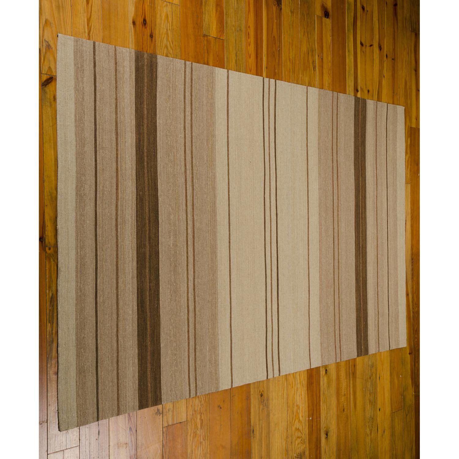 Kathy Ireland Home Griot Striped Clove 8' x 10'6