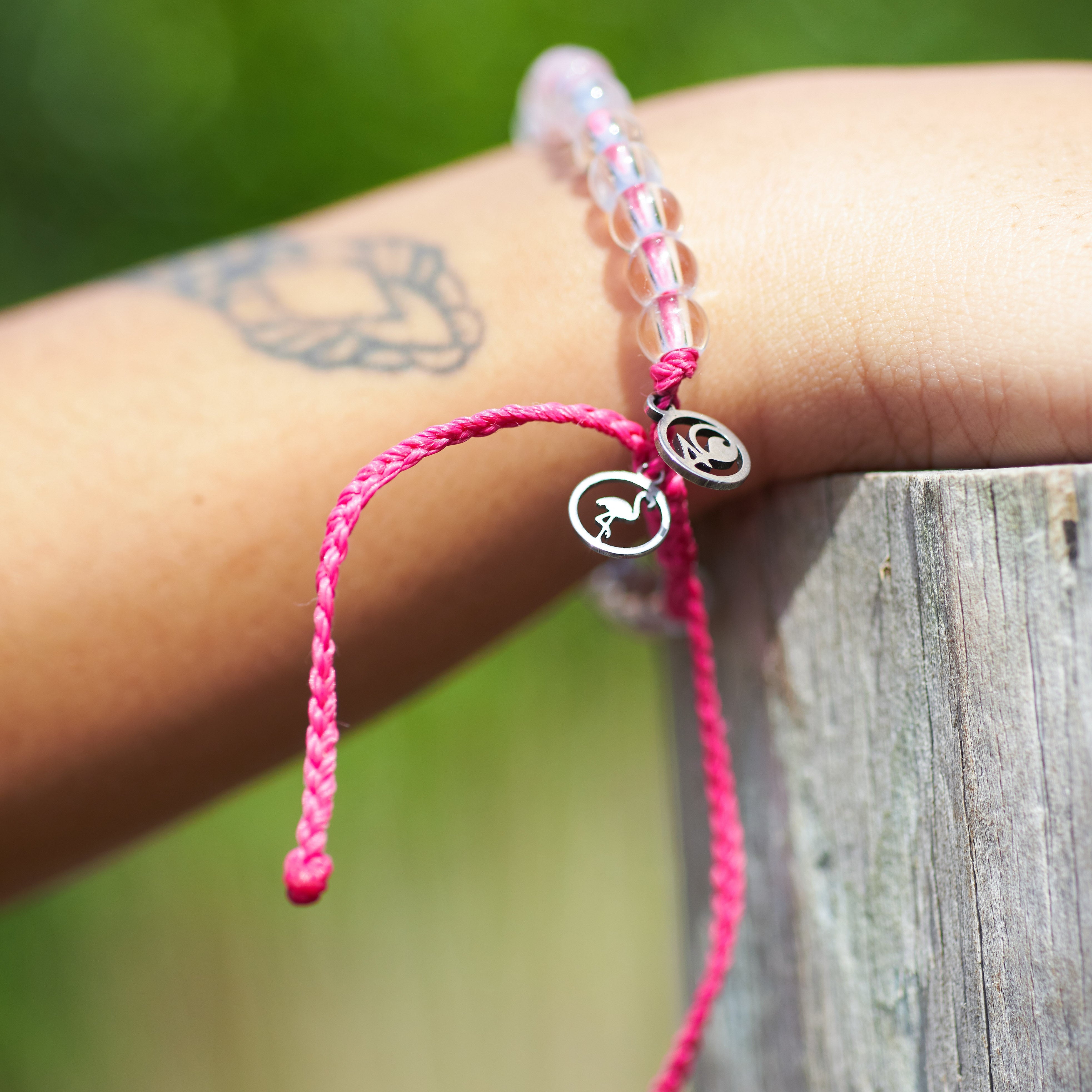 4ocean Flamingo Bracelet - Eco-Friendly Beaded Bracelet for Women & Men | Ocean Conservation Jewelry | Perfect for Beach, Travel & Everyday Wear