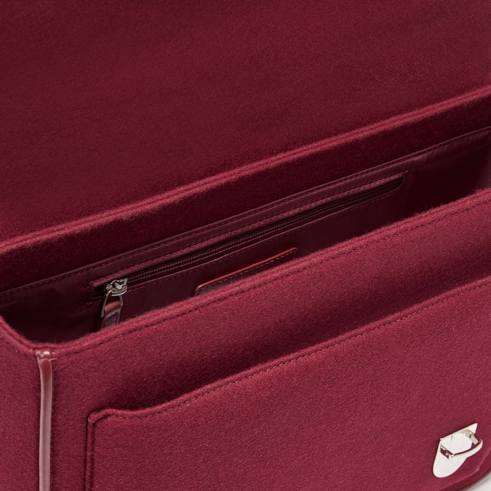 Boston Wool Burgundy Scarf - Soft & Warm Winter Accessory for Men & Women - Perfect for Cold Weather, Outdoor Activities & Fashion